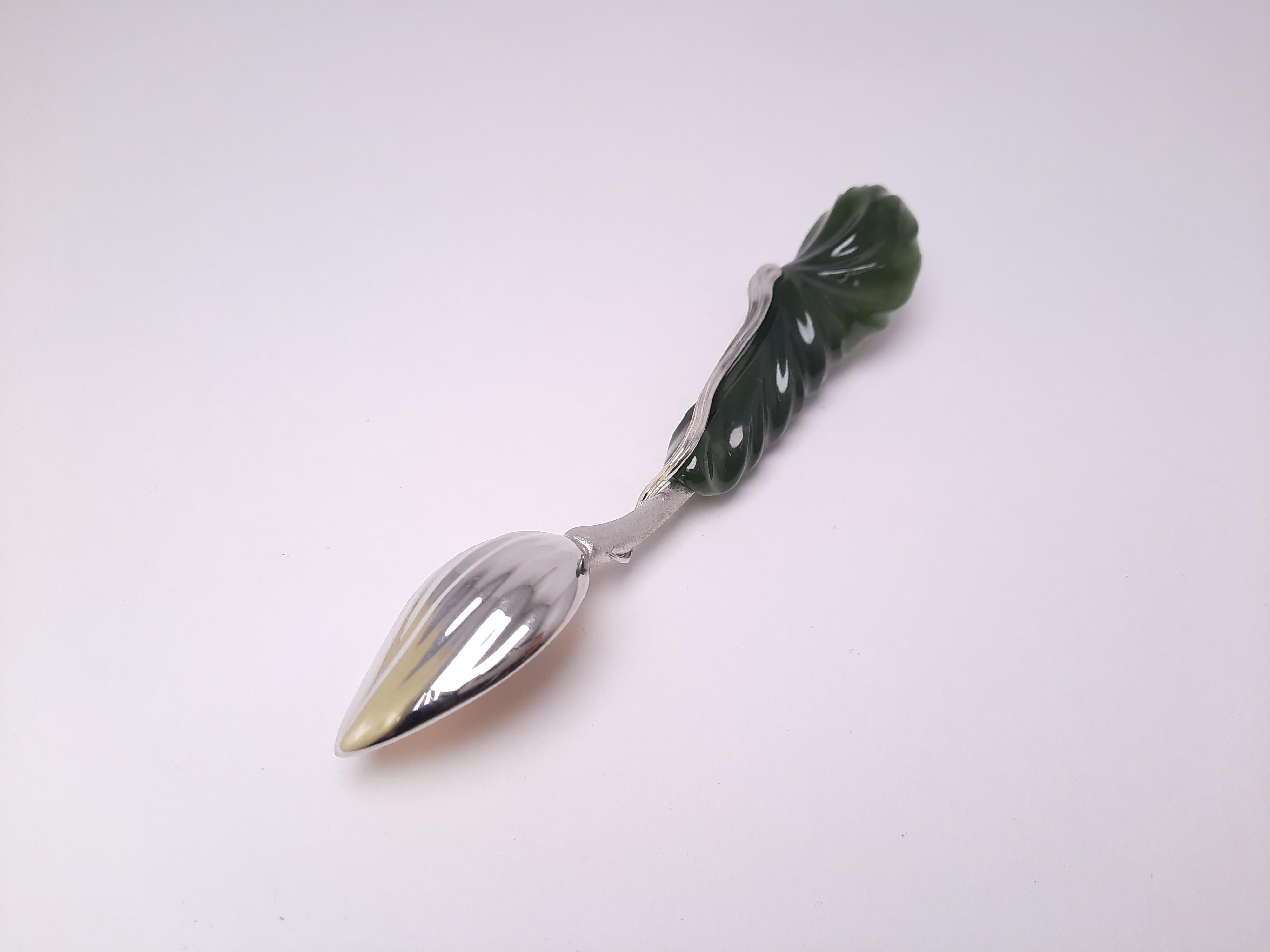 Round Cut MOISEIKIN Silver Nephrite Lotus Spoon For Sale