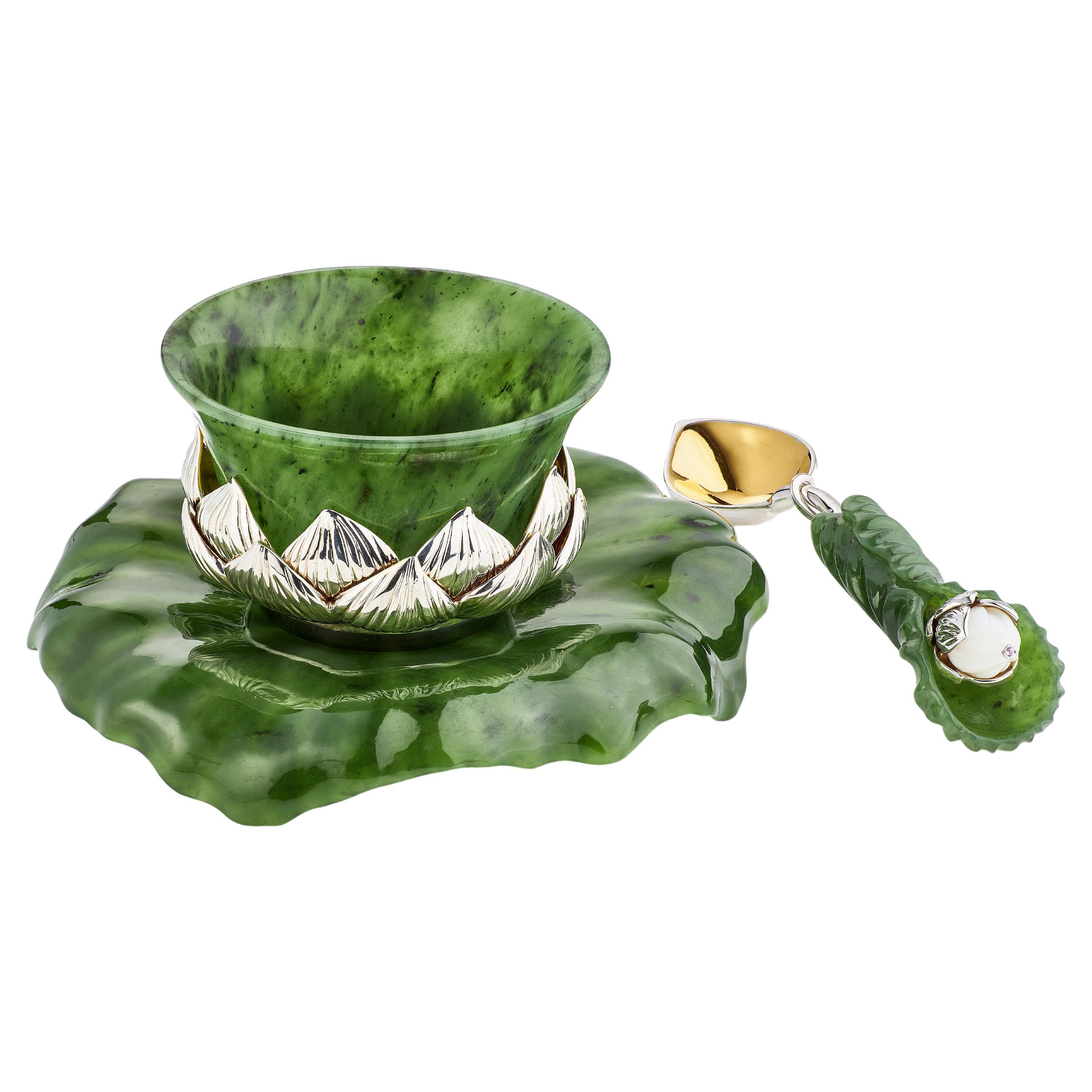 Lotus-Teekanne aus Silber mit Nephrit, MOISEIKIN im Angebot 1