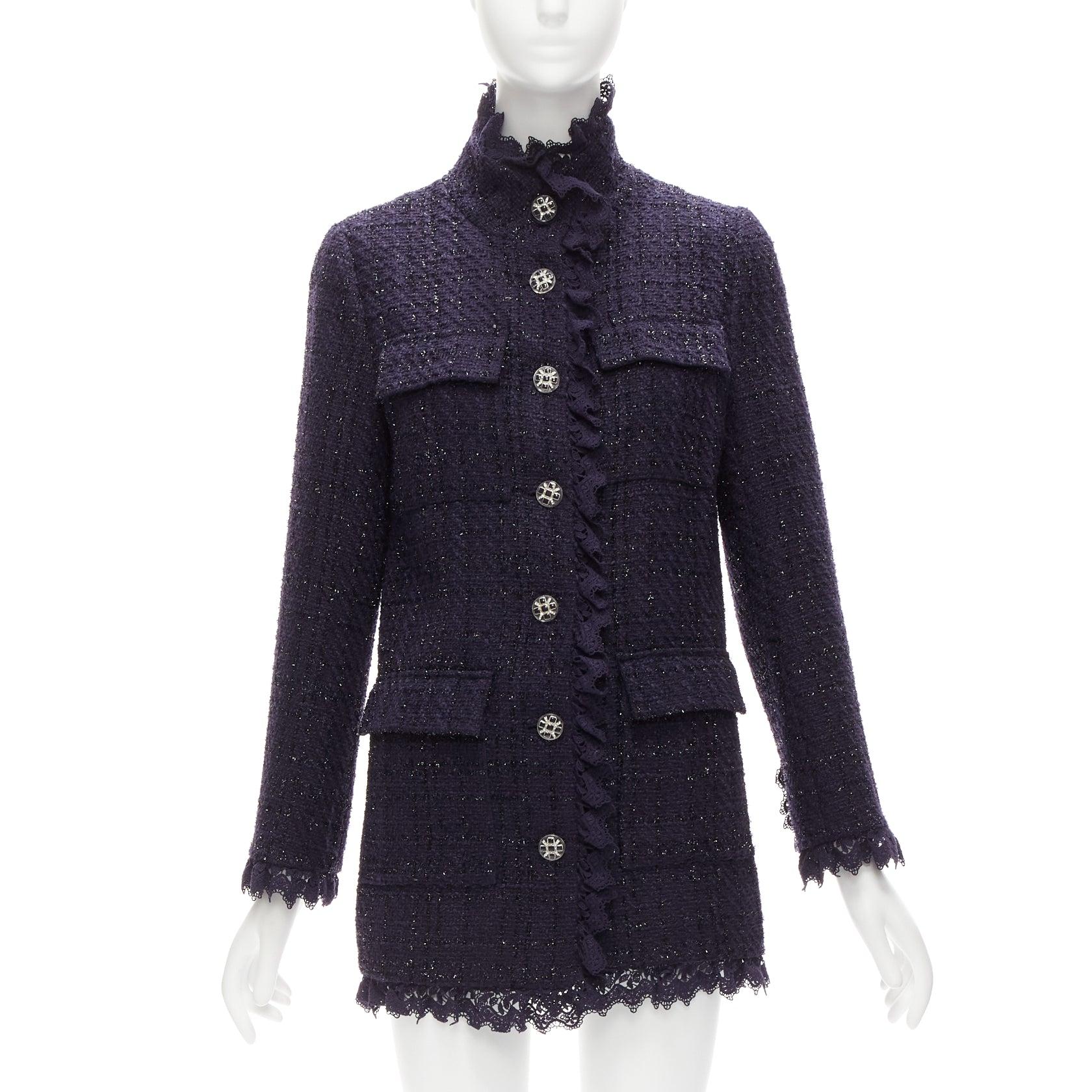 new MOISELLE navy blue metallic tweed ruffle trim 4 pocket long jacket coat FR38 M
Reference: NKLL/A00064
Brand: Moiselle
Material: Polyester
Color: Navy
Pattern: Tweed
Closure: Button
Lining: Navy Fabric
Extra Details: Black resin buttons on