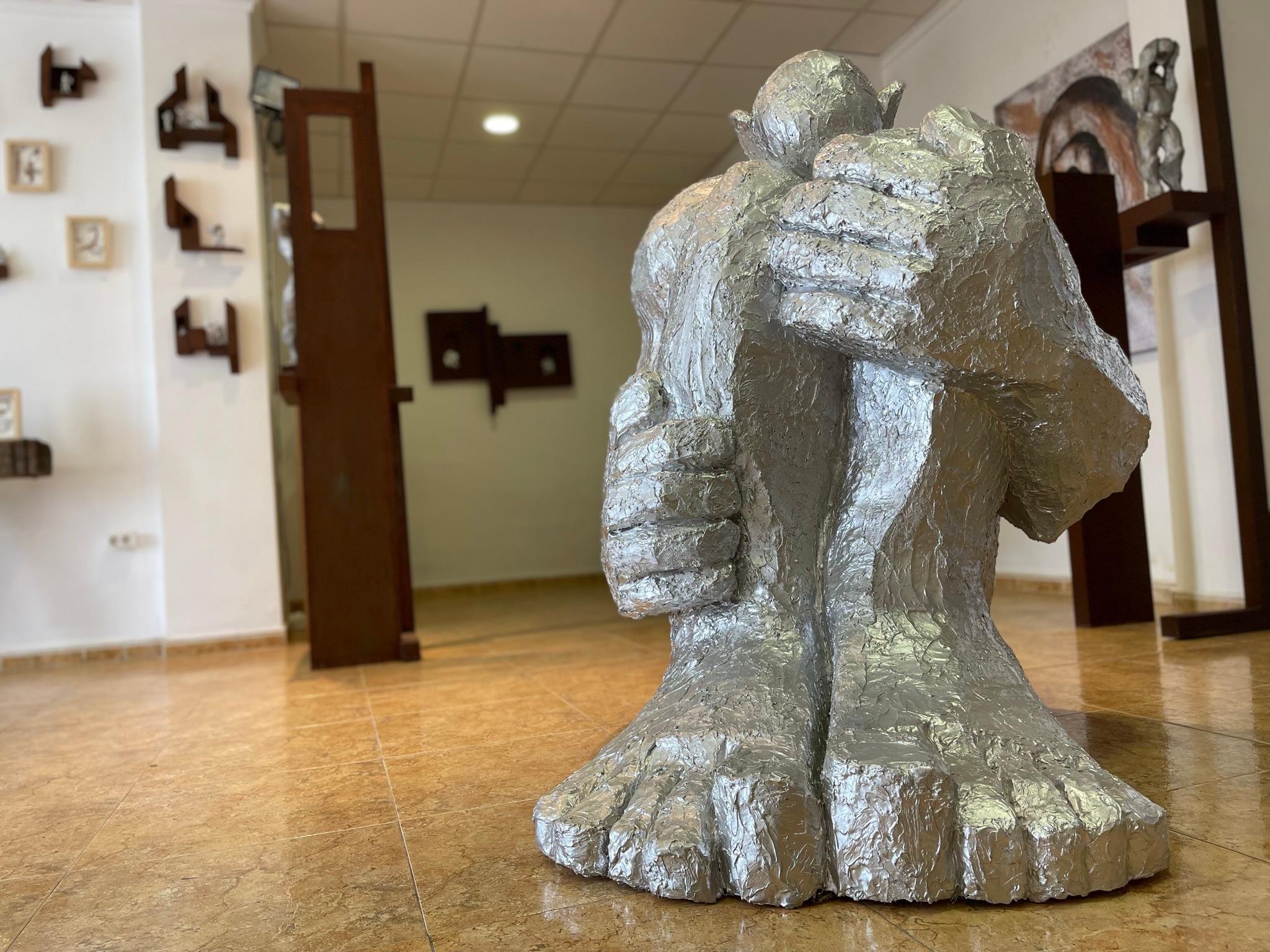 Abstract Men Large Sculpture Silver Resin Indoor / Outdoor 6