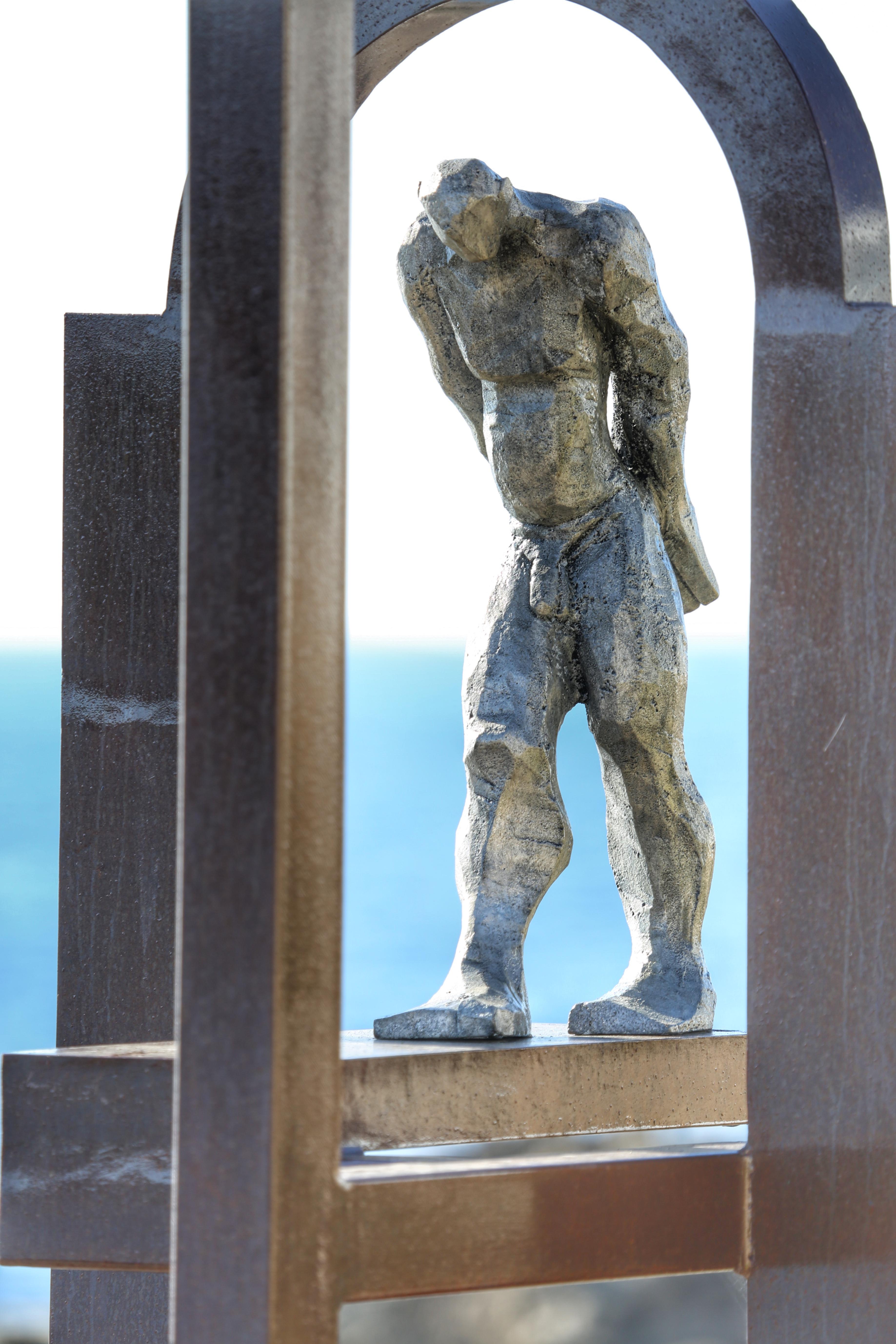 Abstract Men Outdoor Large Sculpture, Brown Rusted Metal & Silver Aluminum  - Gray Figurative Sculpture by Moisés Gil