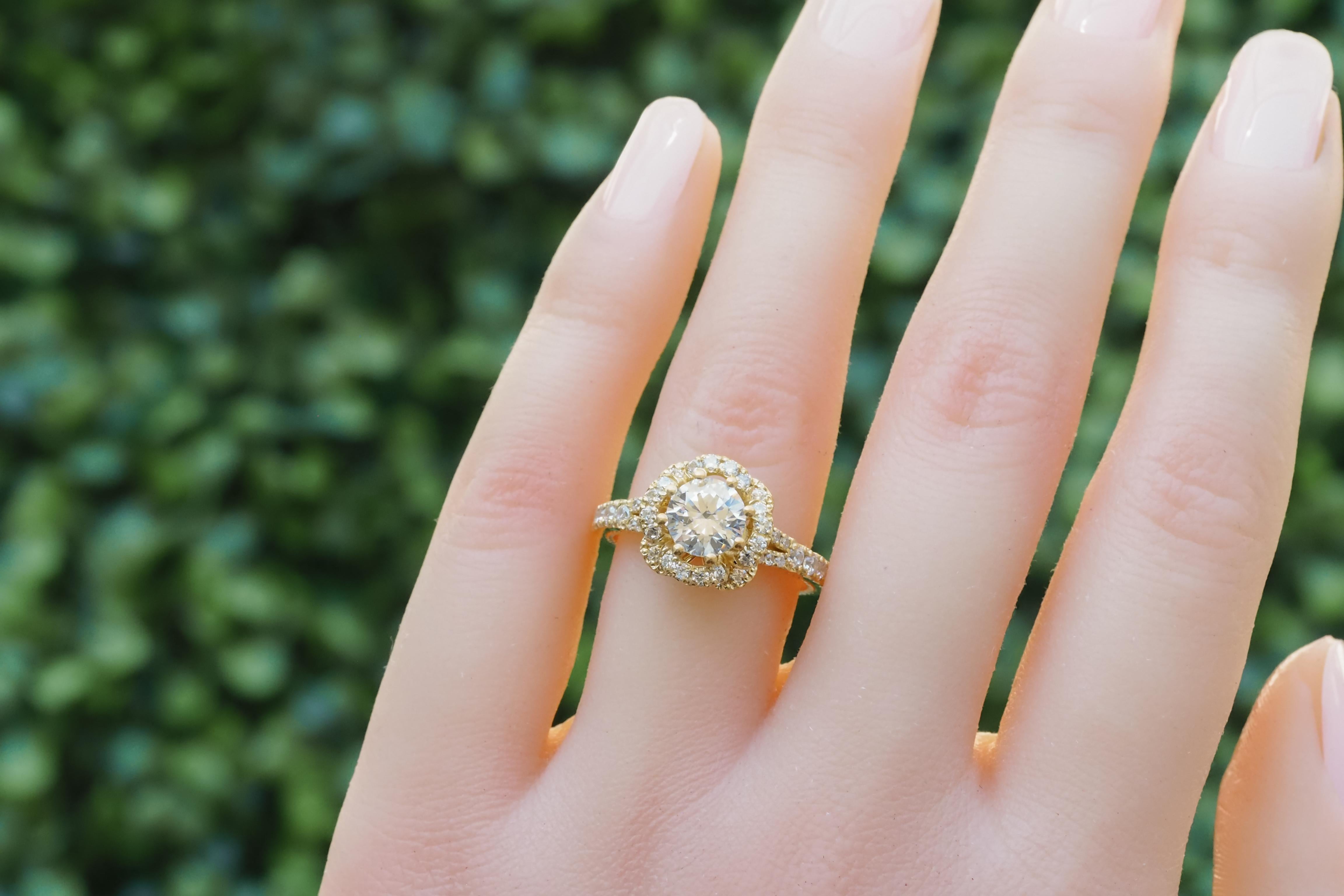 For Sale:  Moissanite 14k gold engagement ring 10