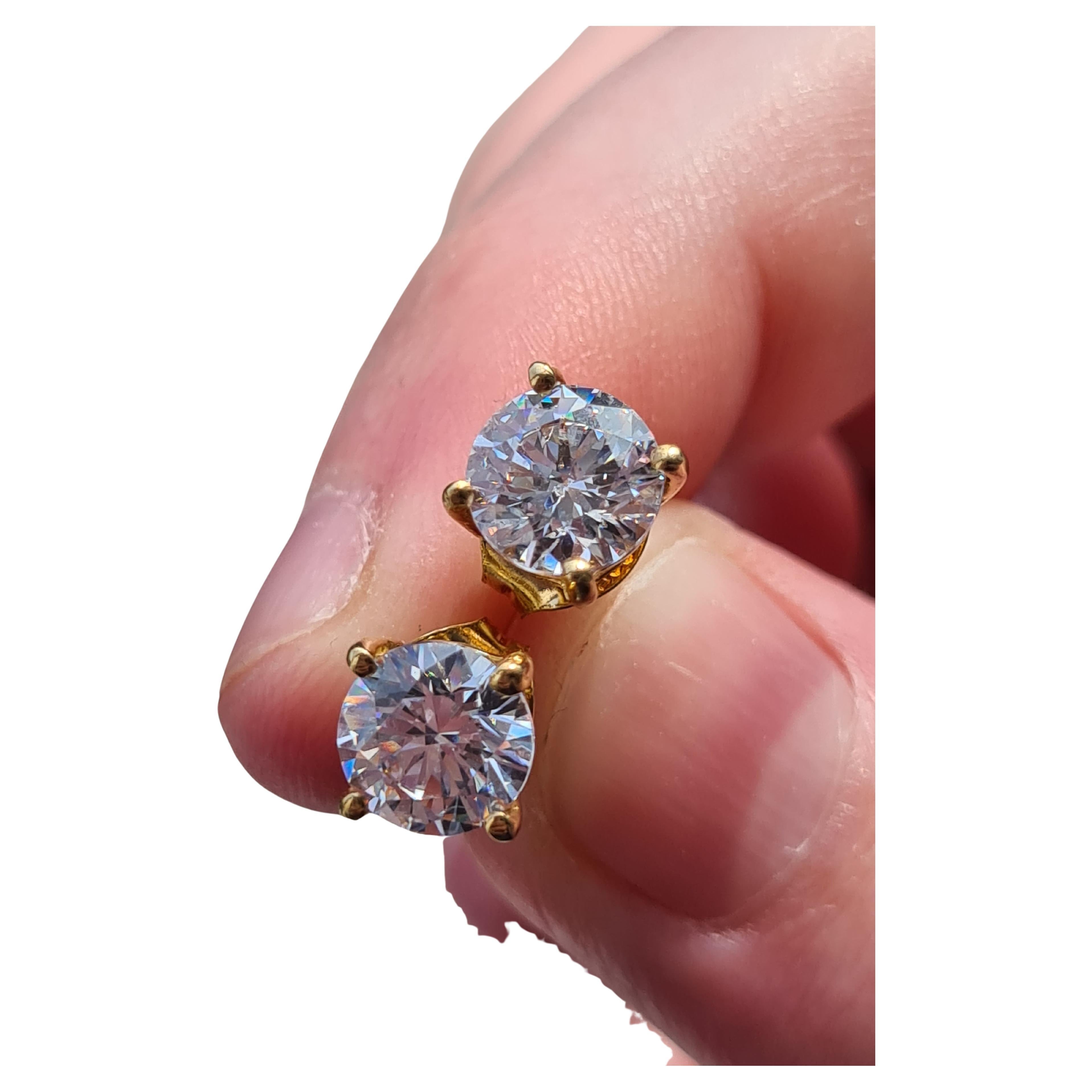 Moissanite 2Ct Stud Earrings Unisex 925 Sterling Silver.