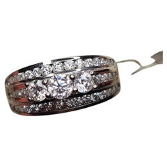 Anello di fidanzamento da donna in moissanite antica in argento 925.