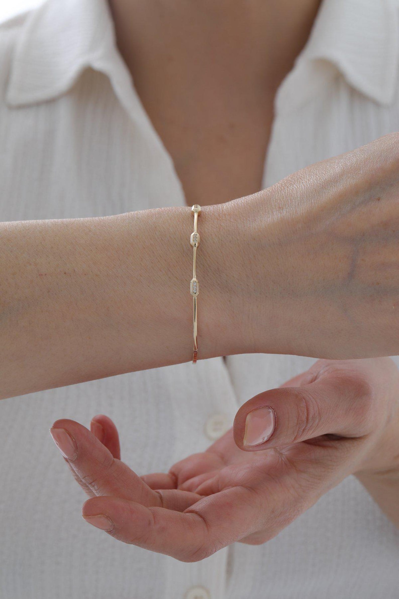 Moissanite Bangle Bracelet For Women 925 Sterling Silver Minimalist Jewellery.