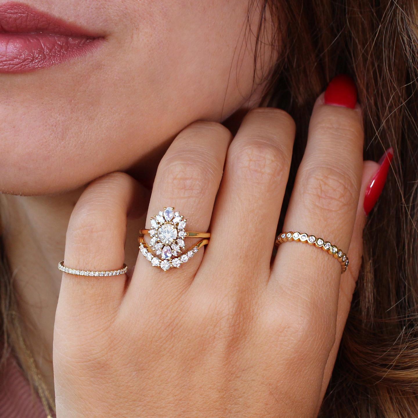 Centre en Moissanite, Diamants et Pierre de Lune, Bague de fiançailles alternative et unique en son genre - 