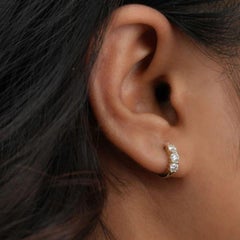 Orecchini di moissanite in argento 925 Bellissimo orecchino a cerchio per le donne.