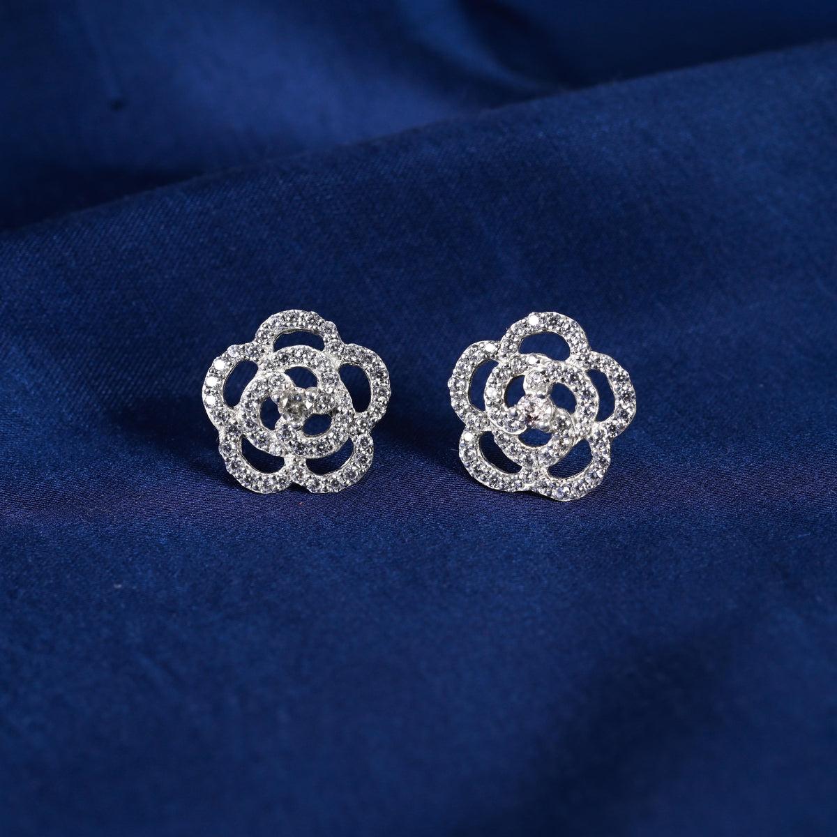 Moissanit Blume Ohrstecker 925 Sterling Silber Minimalistisch Ohrring Geschenk . im Zustand „Neu“ in Chicago, IL