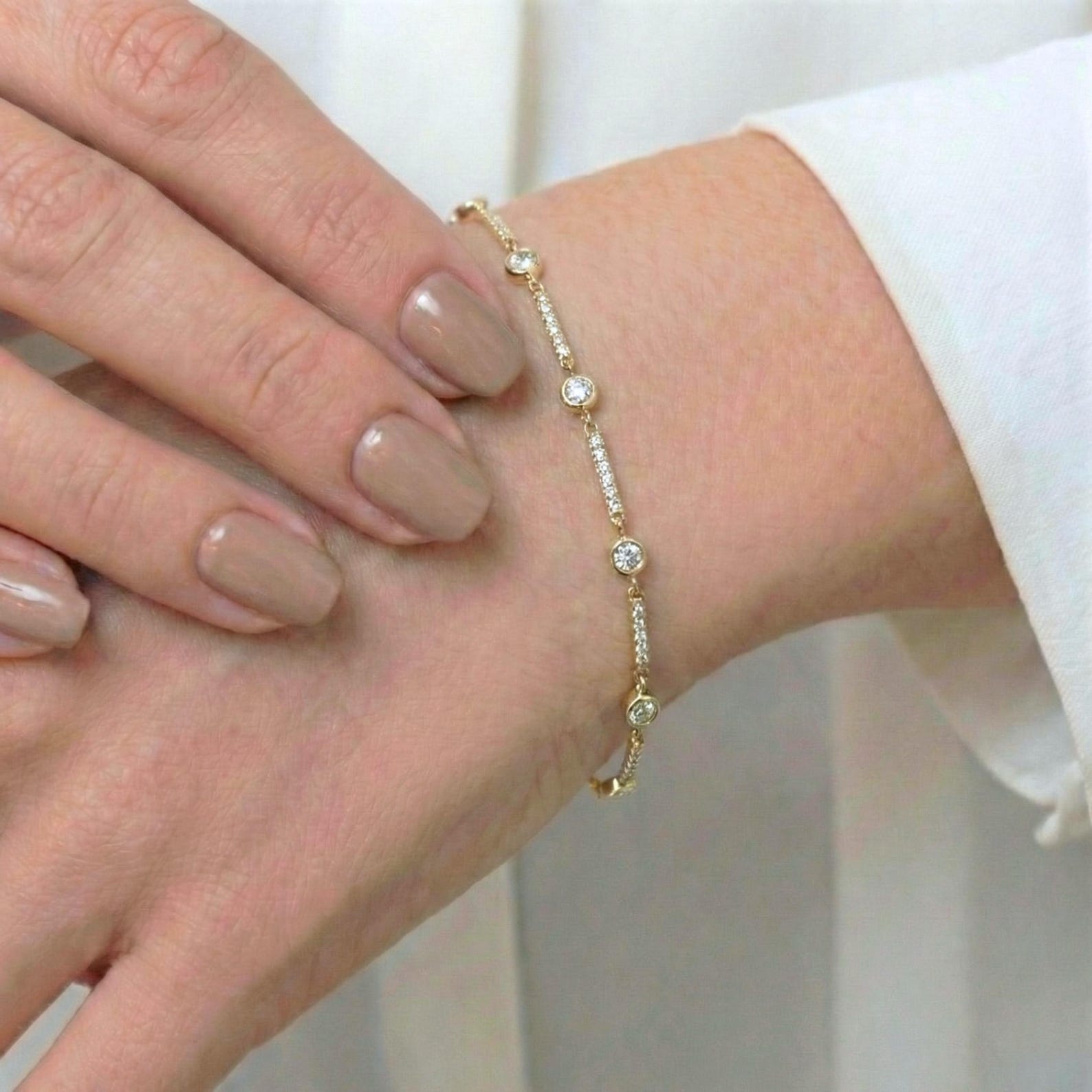 Moissanite Link Bracelet 925 Sterling Silver Bracelet Beautiful Gift For Women.