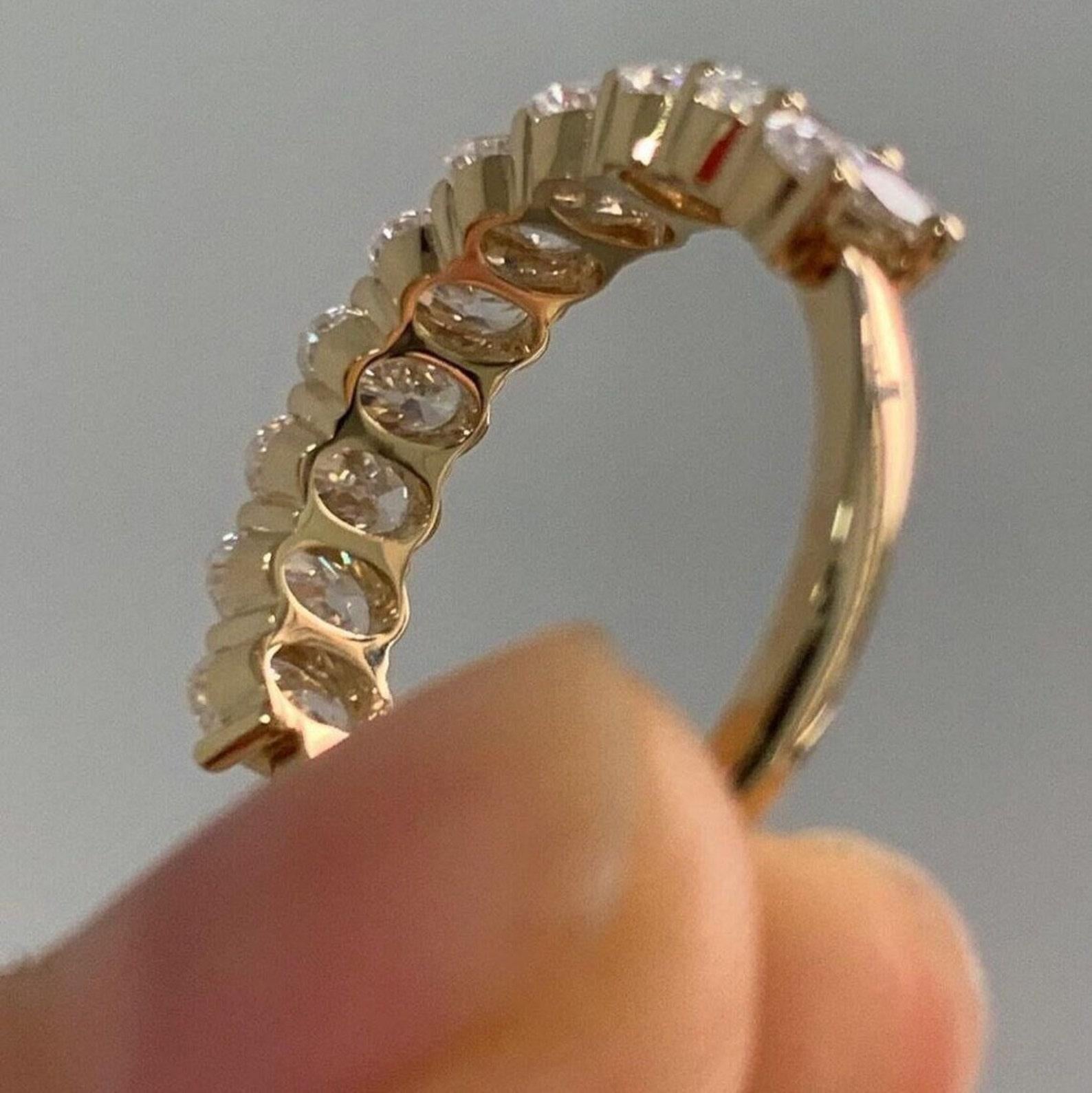 Ovaler Moissanit-Eternity-Ring 925 Sterlingsilber für sie, halber Eternity-Ring. für Damen oder Herren