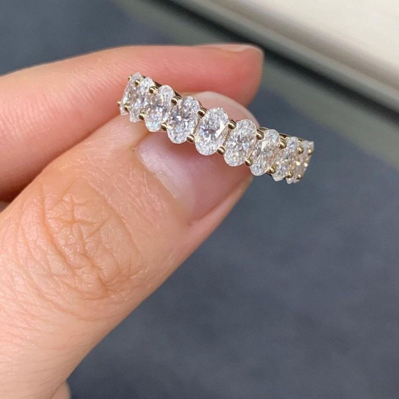 Ovaler Moissanit-Eternity-Ring 925 Sterlingsilber für sie, halber Eternity-Ring. 4