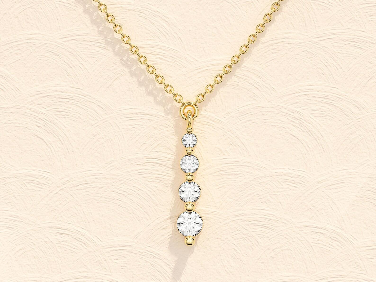 Moissanite Pendant 925 Sterling Silver Drop Pendant for Her Minimalist Pendant . In New Condition For Sale In Chicago, IL