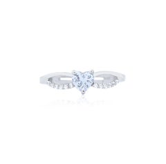Anello di moissanite in argento 925 Regalo minimalista per donne Anello a forma di cuore.