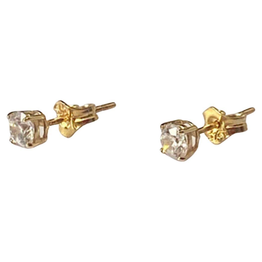 Moissanite Stud Earring 925 Sterling Silver Claw Set Earring Unique Gift For Her