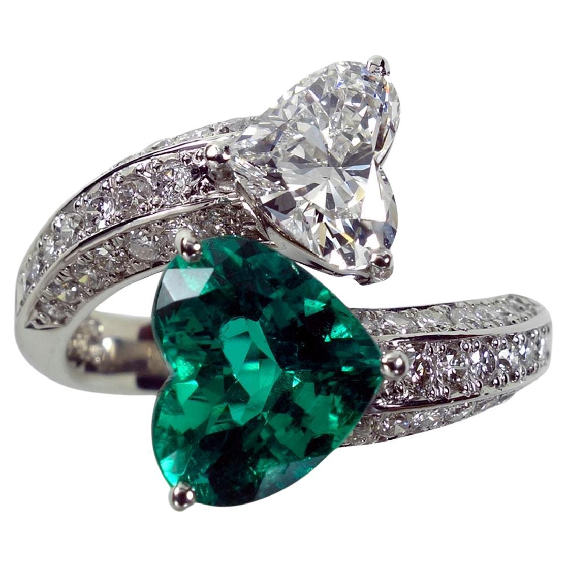 Moi&Toi, bague en forme de cœur avec émeraude verte et diamant blanc de 2,70 carats