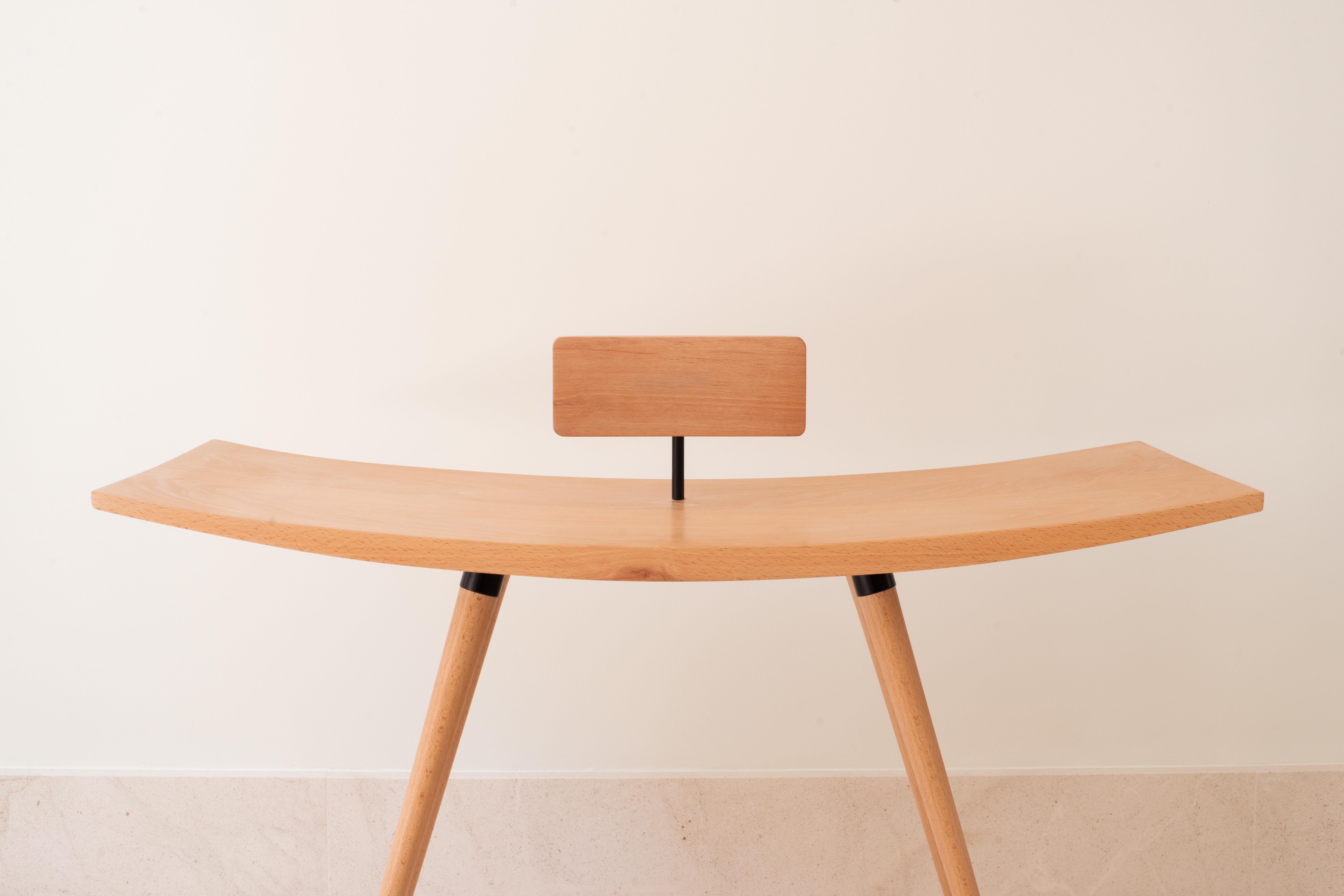 Moji Stool by Iterare Arquitectos For Sale 3