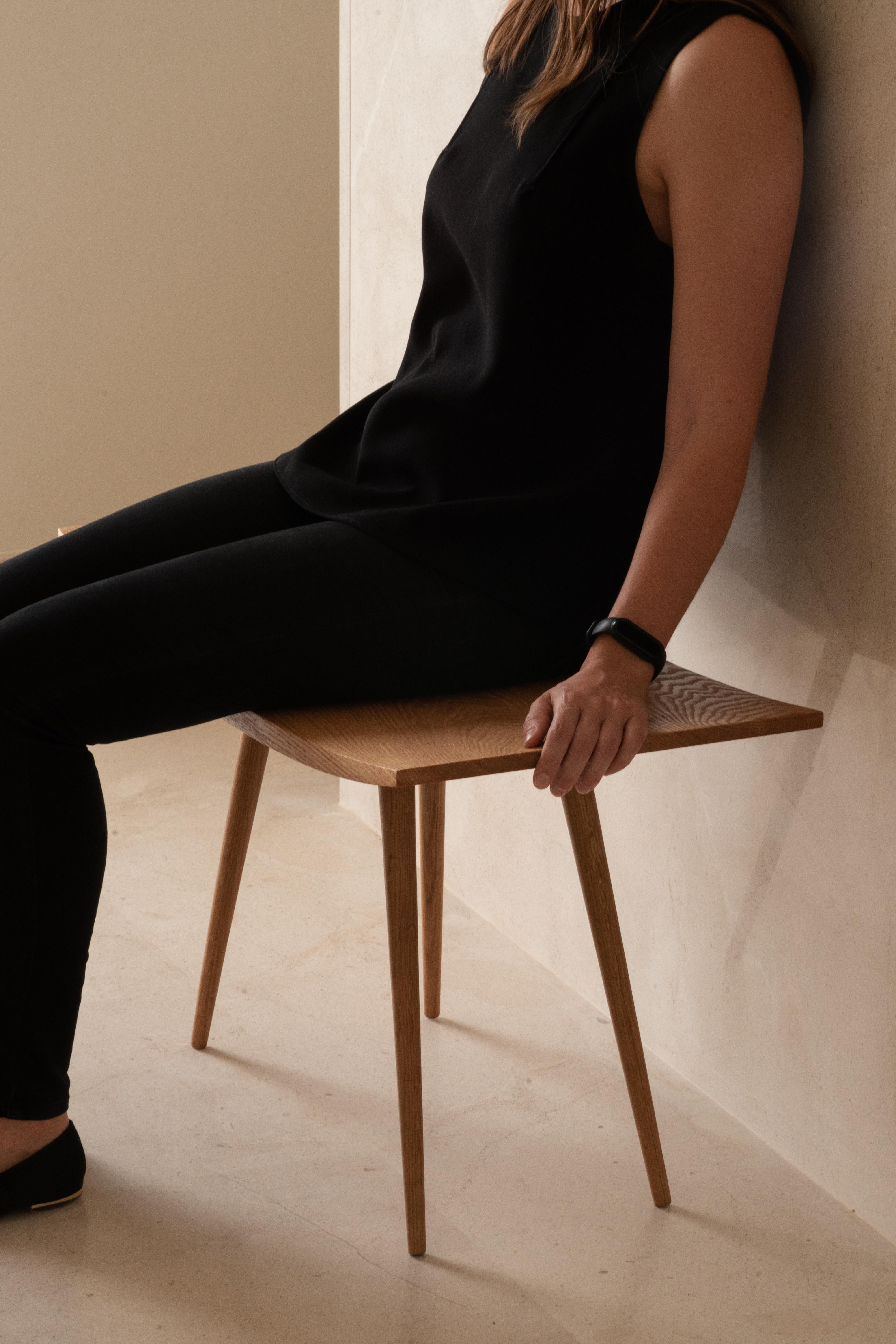 Moji Stool by Iterare Arquitectos For Sale 4