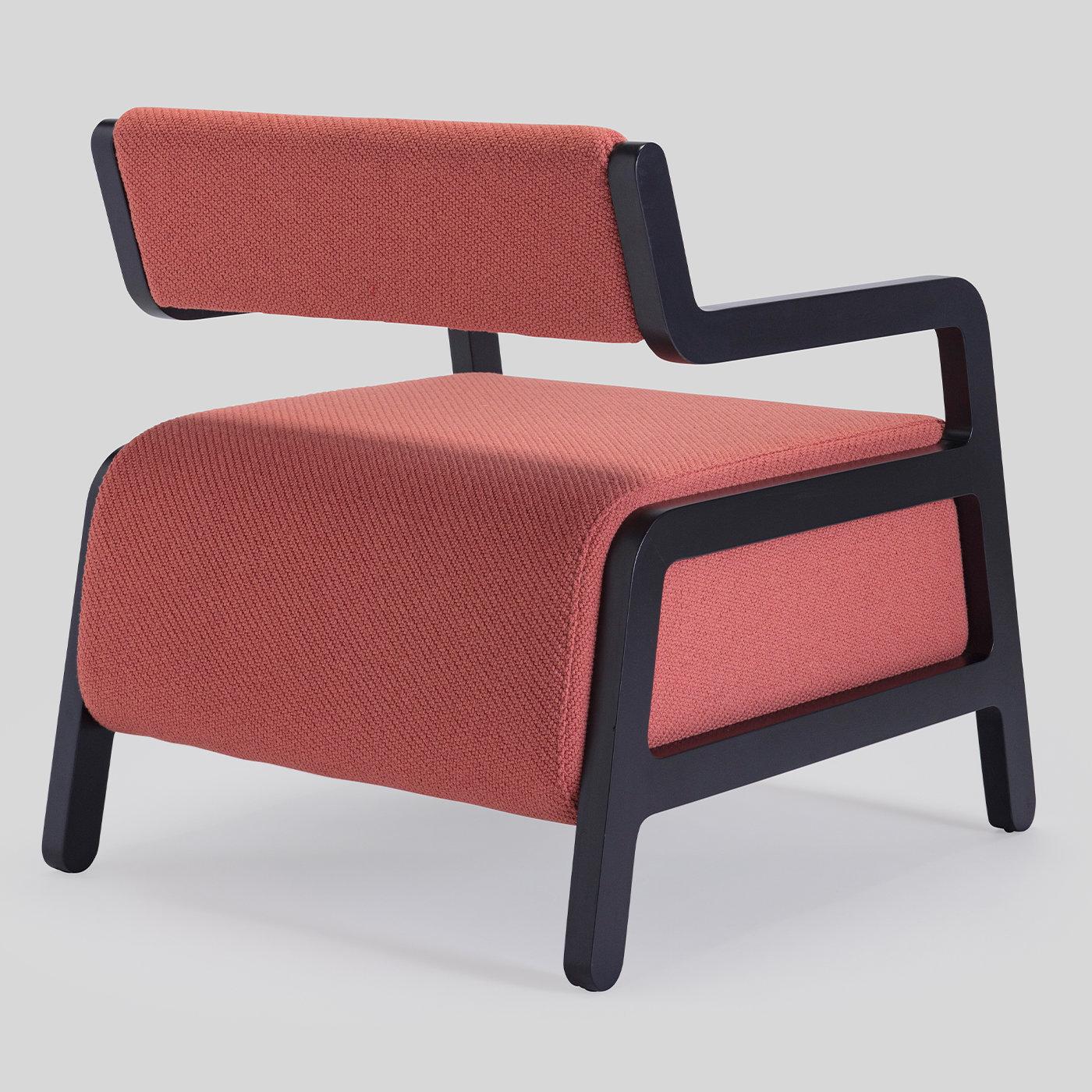 Moki Red Lounge Chair In New Condition For Sale In Milan, IT