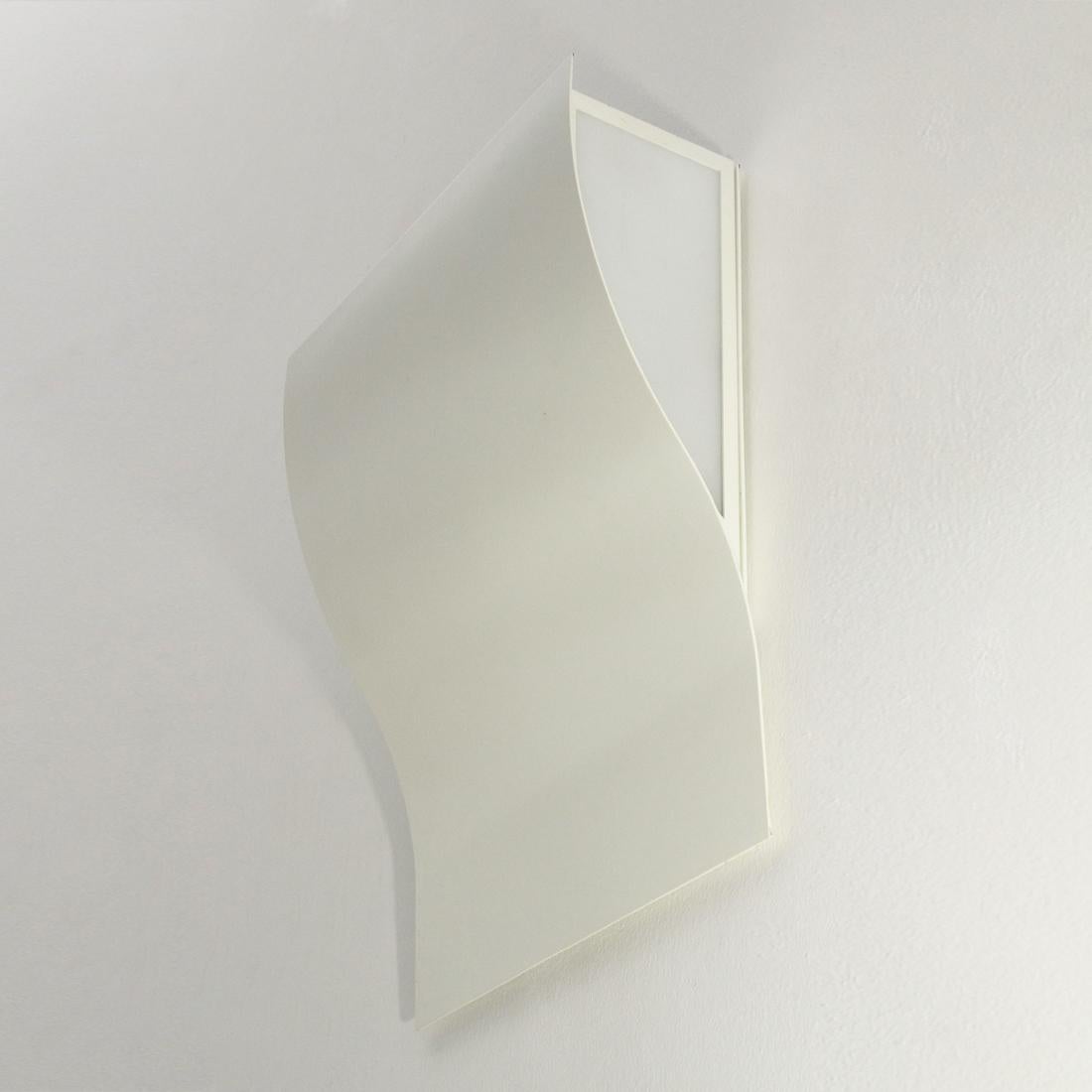 Mid-Century Modern 'Moki' wall lamp by Eugenio and Andrea Pamio for Oty Light, 2000s For Sale