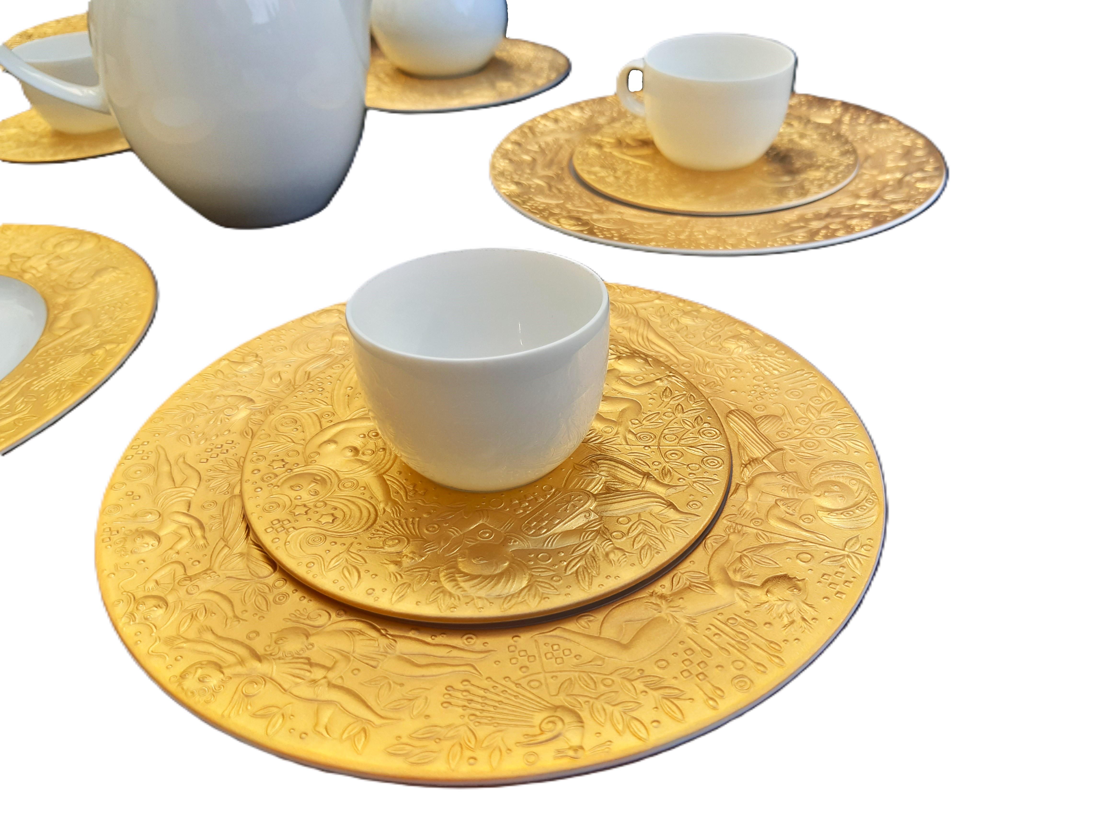 Porcelain Mokkaservice SARASTRO von Rosenthal - »Zauberflöte«, 24 Karat vergoldet, 1980er For Sale