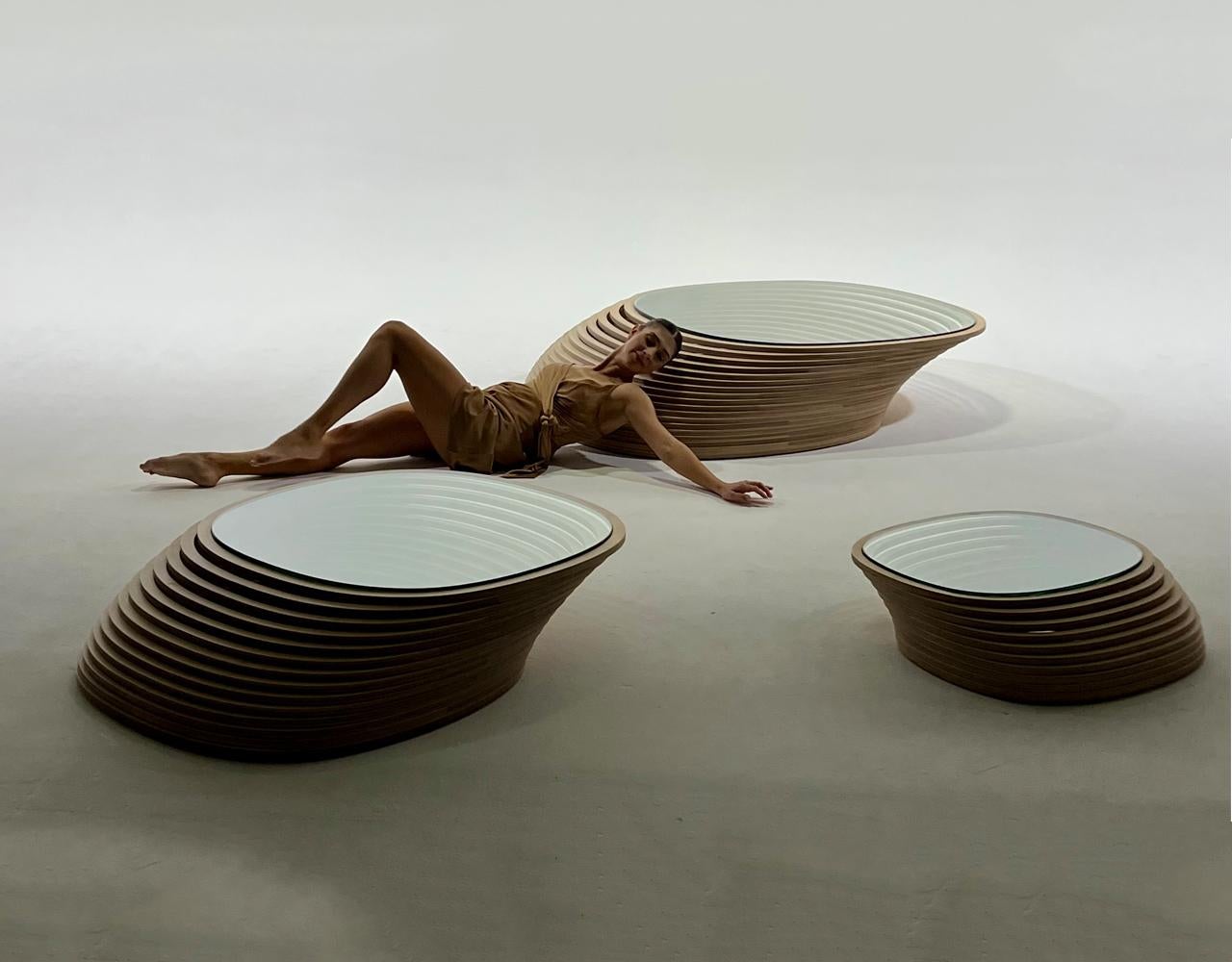XXI secolo e contemporaneo Mola Medium by Piegatto, a Sculputural Contemporary Coffee Table in vendita