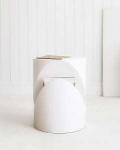 Table d'appoint Mola d'aspect typique, blanche