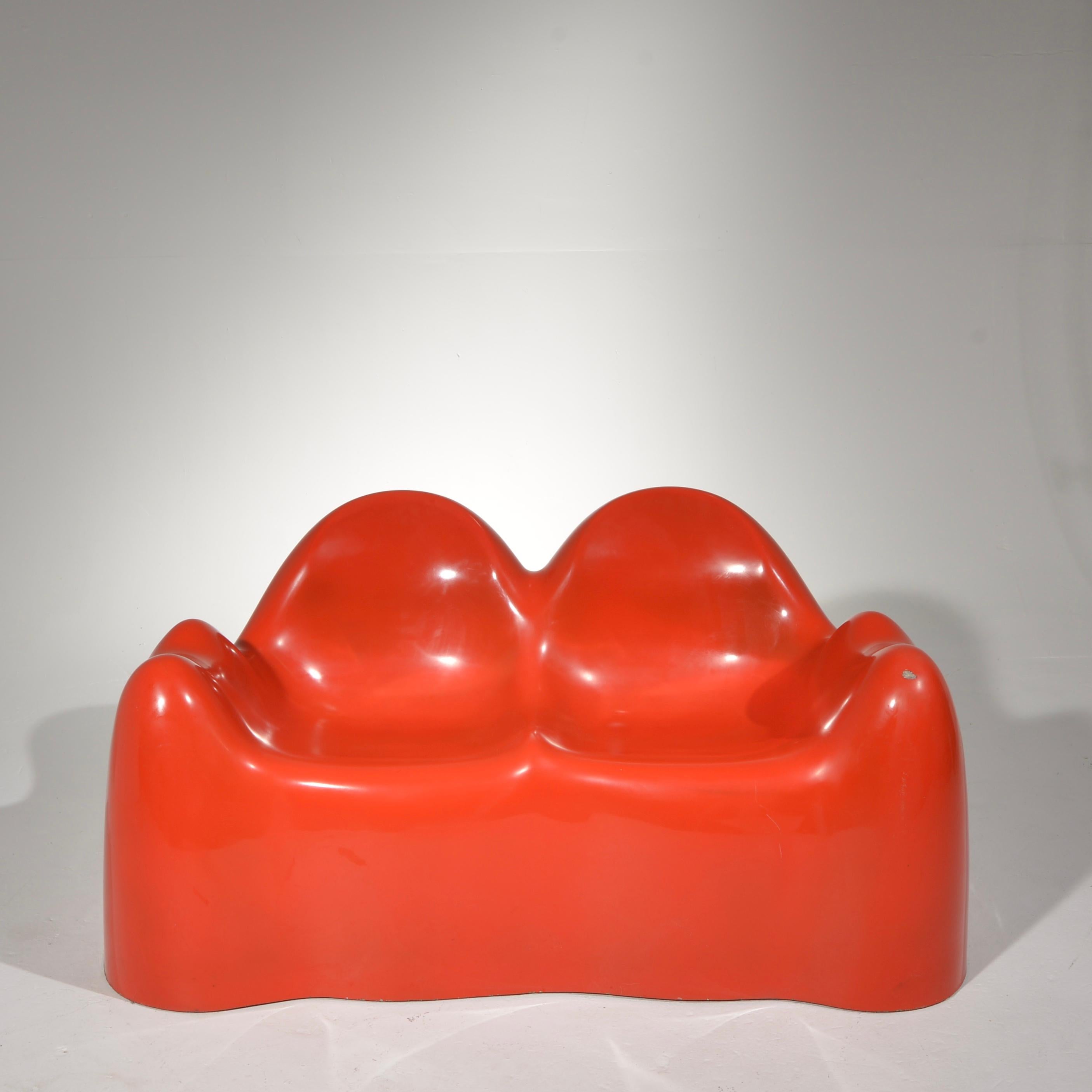 A rare molar settee designed by Wendell Castle and manufactured by Beylerian, circa 1970s.
 
 