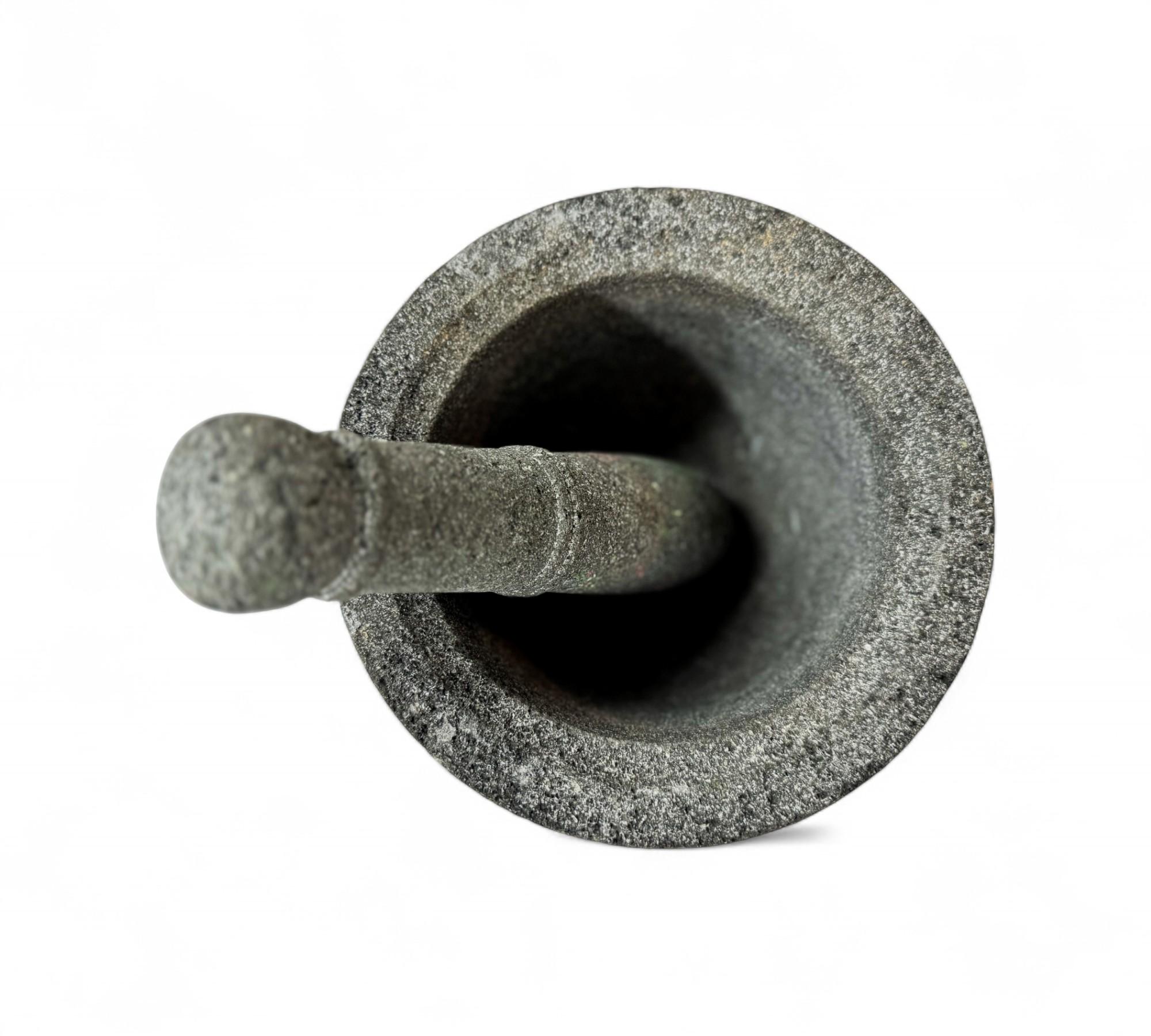 Molcajete aus vulkanischem Stein, Taller Maya, 2016 - Los 780 im Angebot 7