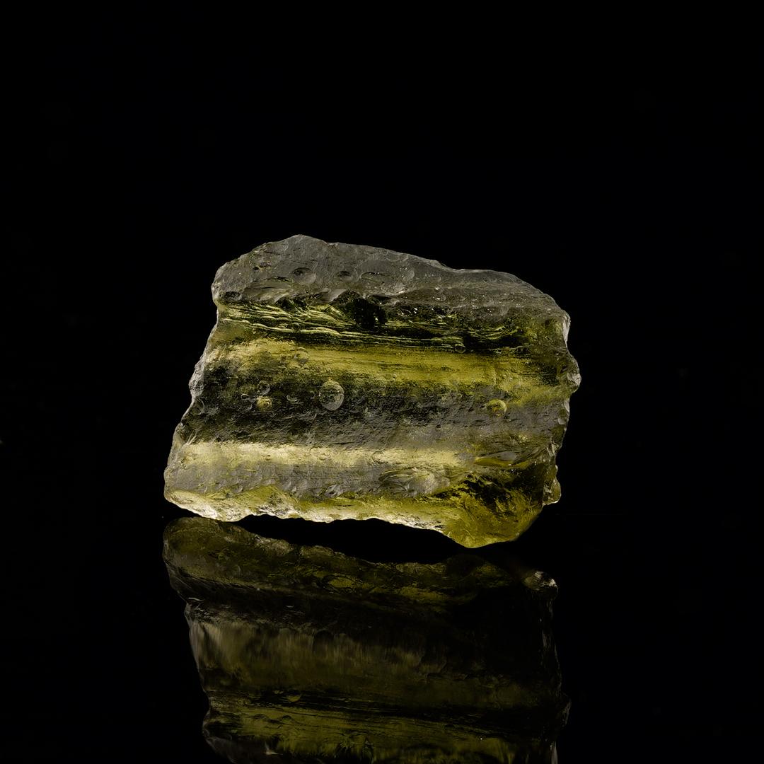 Moldavite From the Czech Republic // 1.21 Grams In Excellent Condition In New York, NY