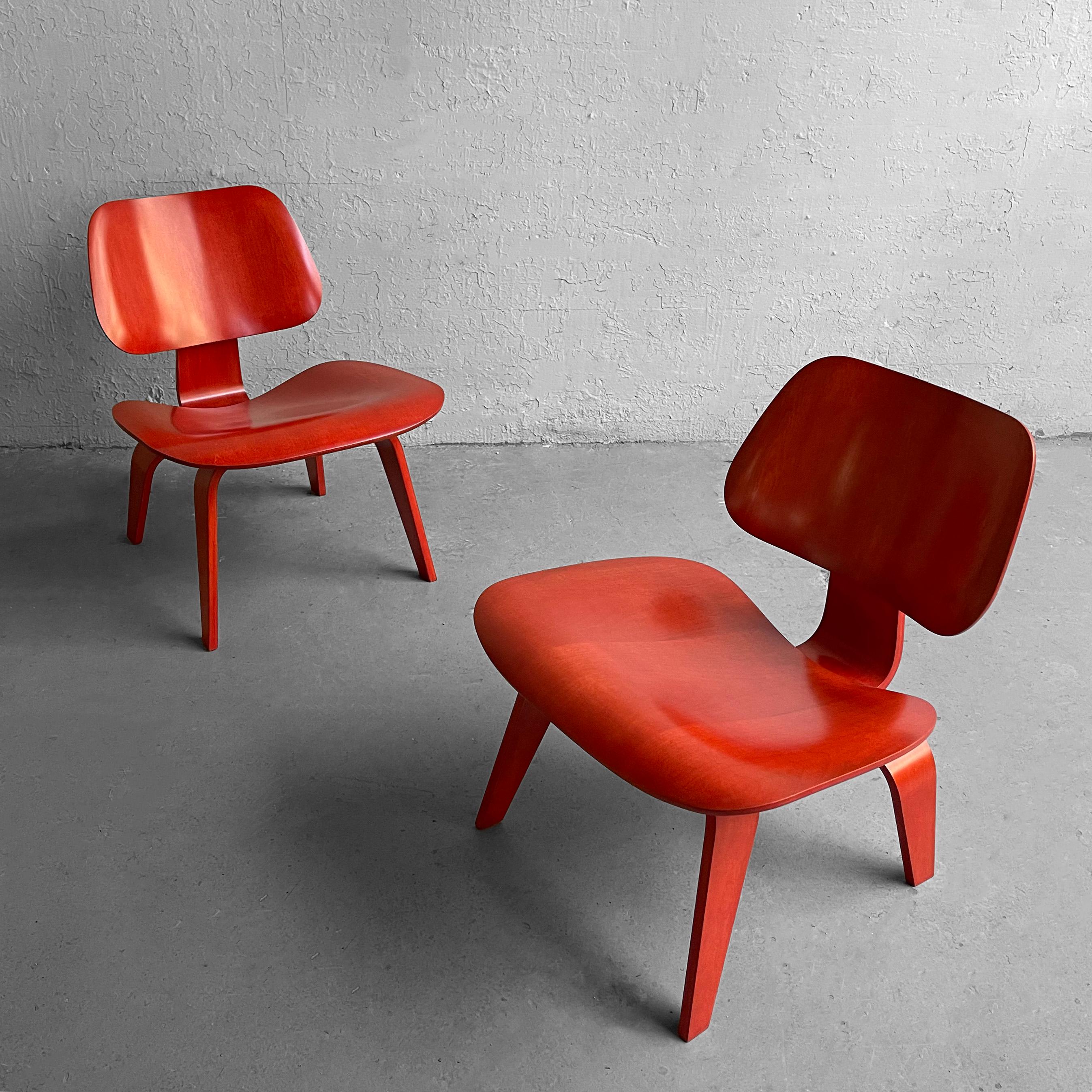 Mid-Century Modern Molded Ply LCW Lounge Chairs By Charles And Ray Eames