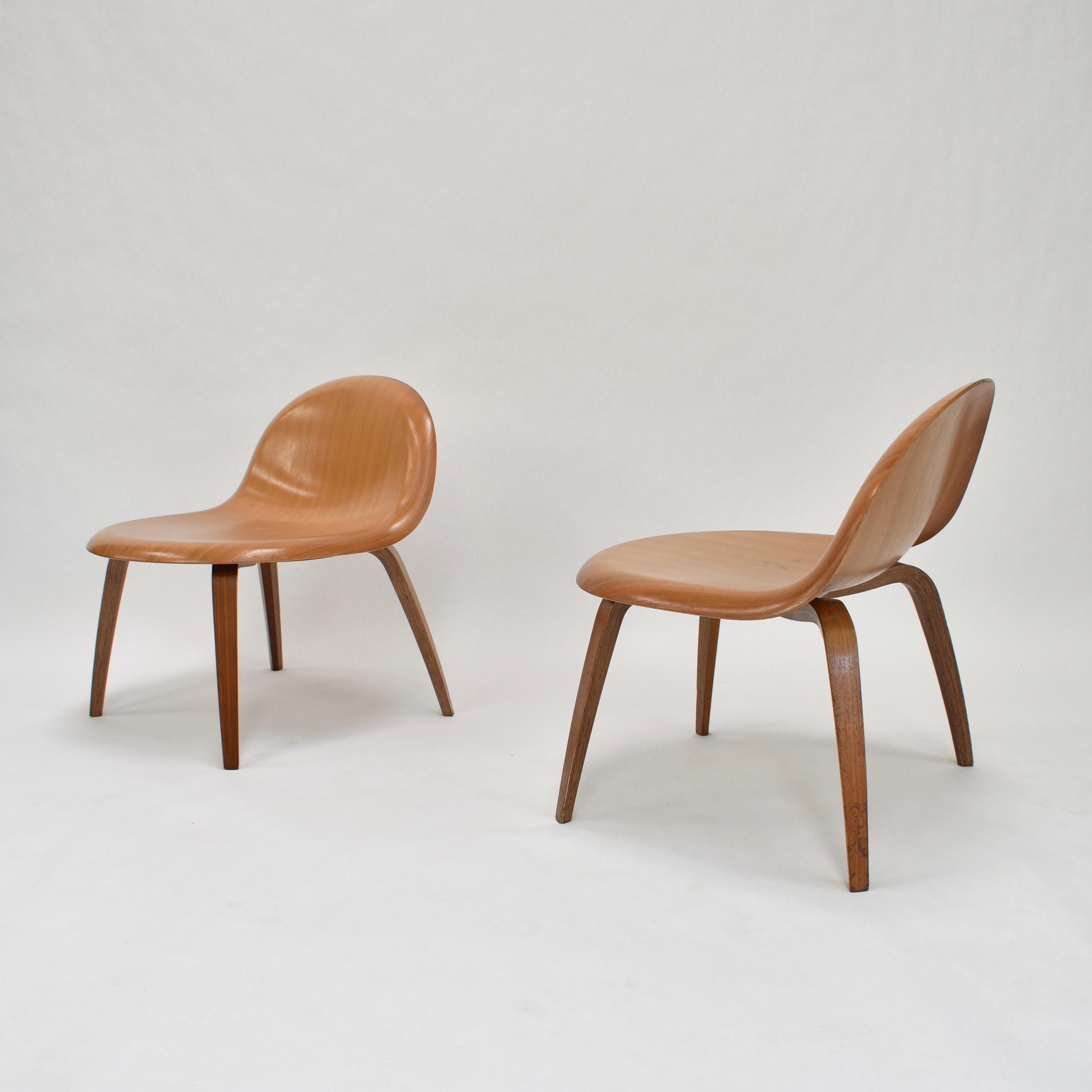 Scandinavian Modern Molded Plywood Lounge Chairs by Boris Berlin and Poul Christiansen for Komplot