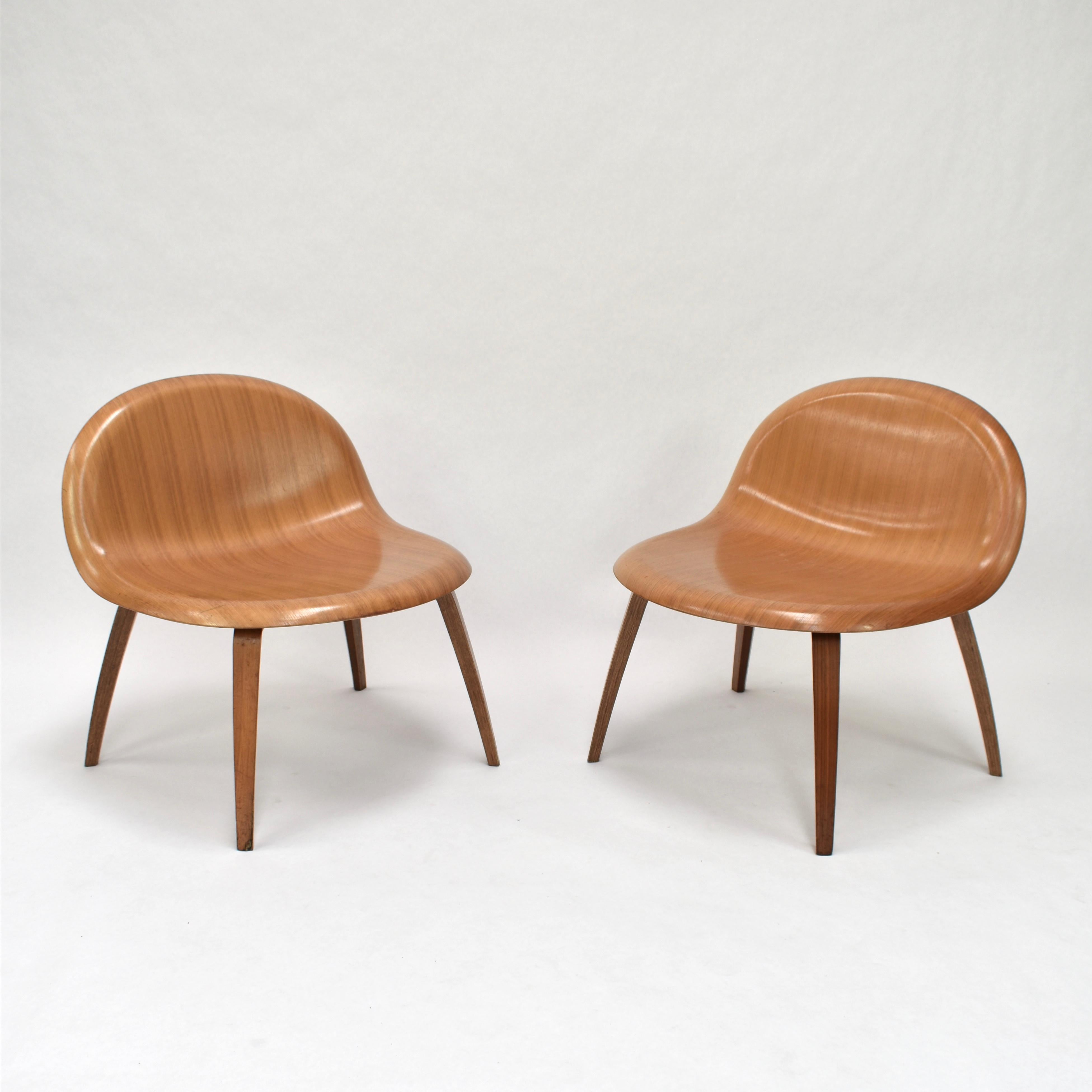 Veneer Molded Plywood Lounge Chairs by Boris Berlin and Poul Christiansen for Komplot