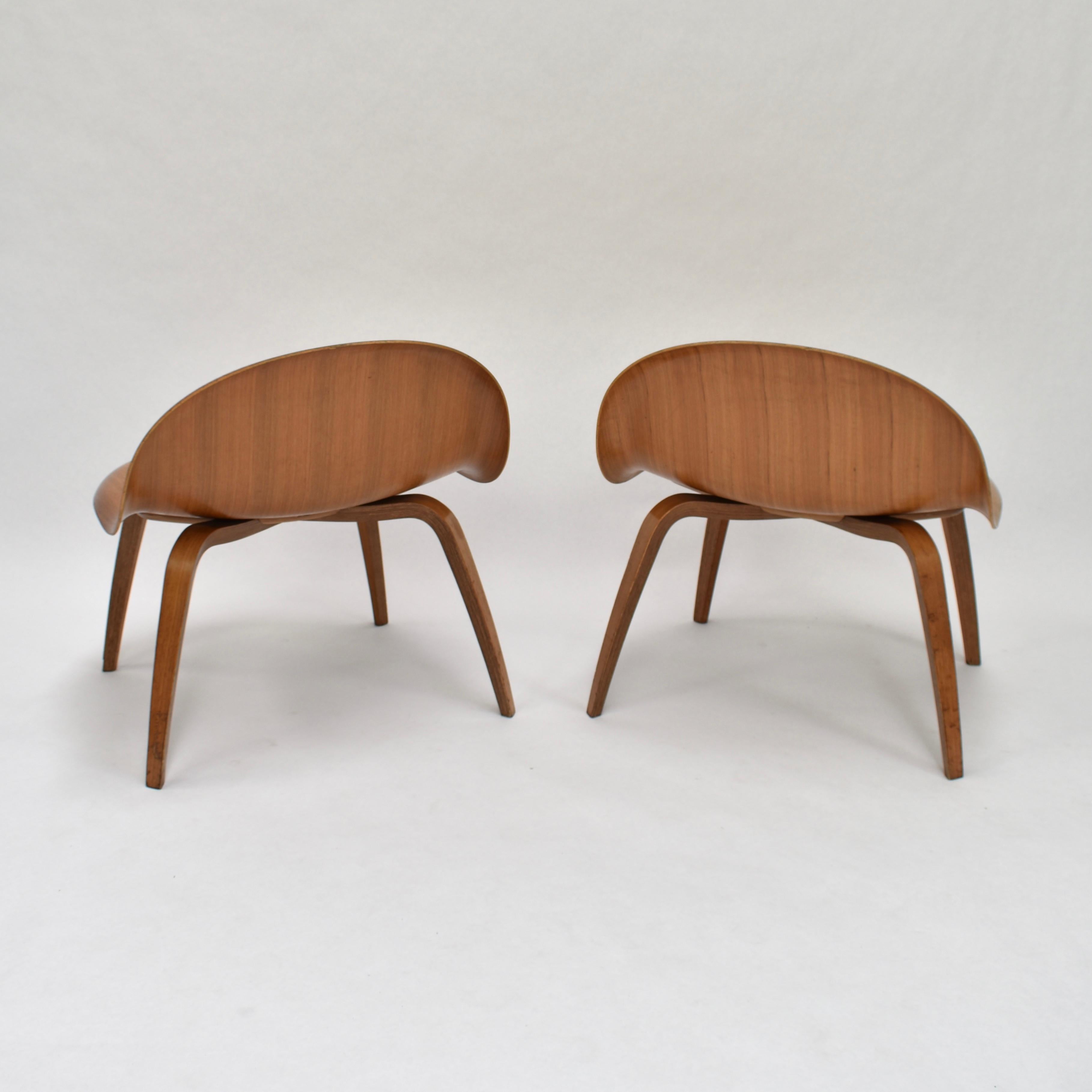 Molded Plywood Lounge Chairs by Boris Berlin and Poul Christiansen for Komplot In Fair Condition In Pijnacker, Zuid-Holland