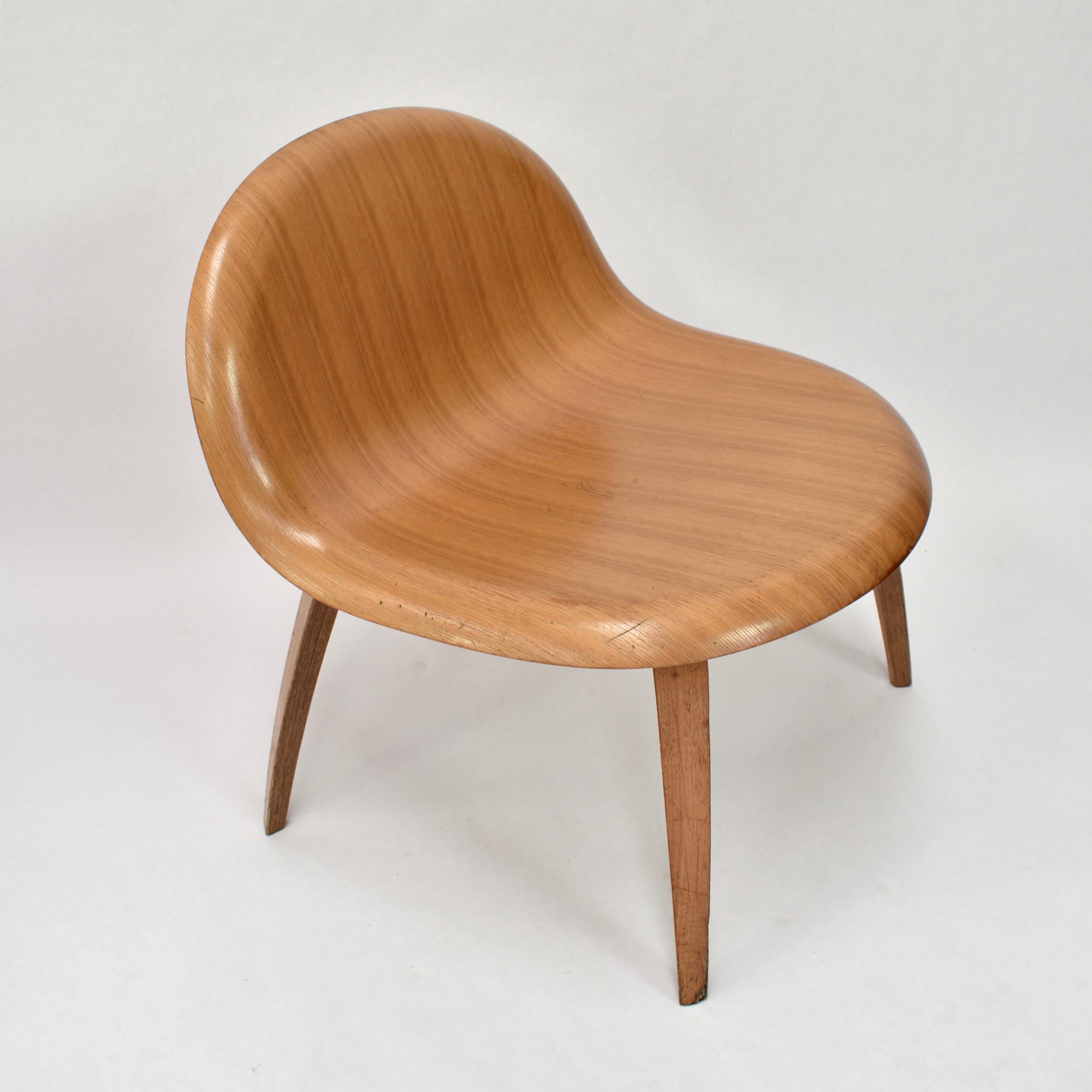 Molded Plywood Lounge Chairs by Boris Berlin and Poul Christiansen for Komplot 2