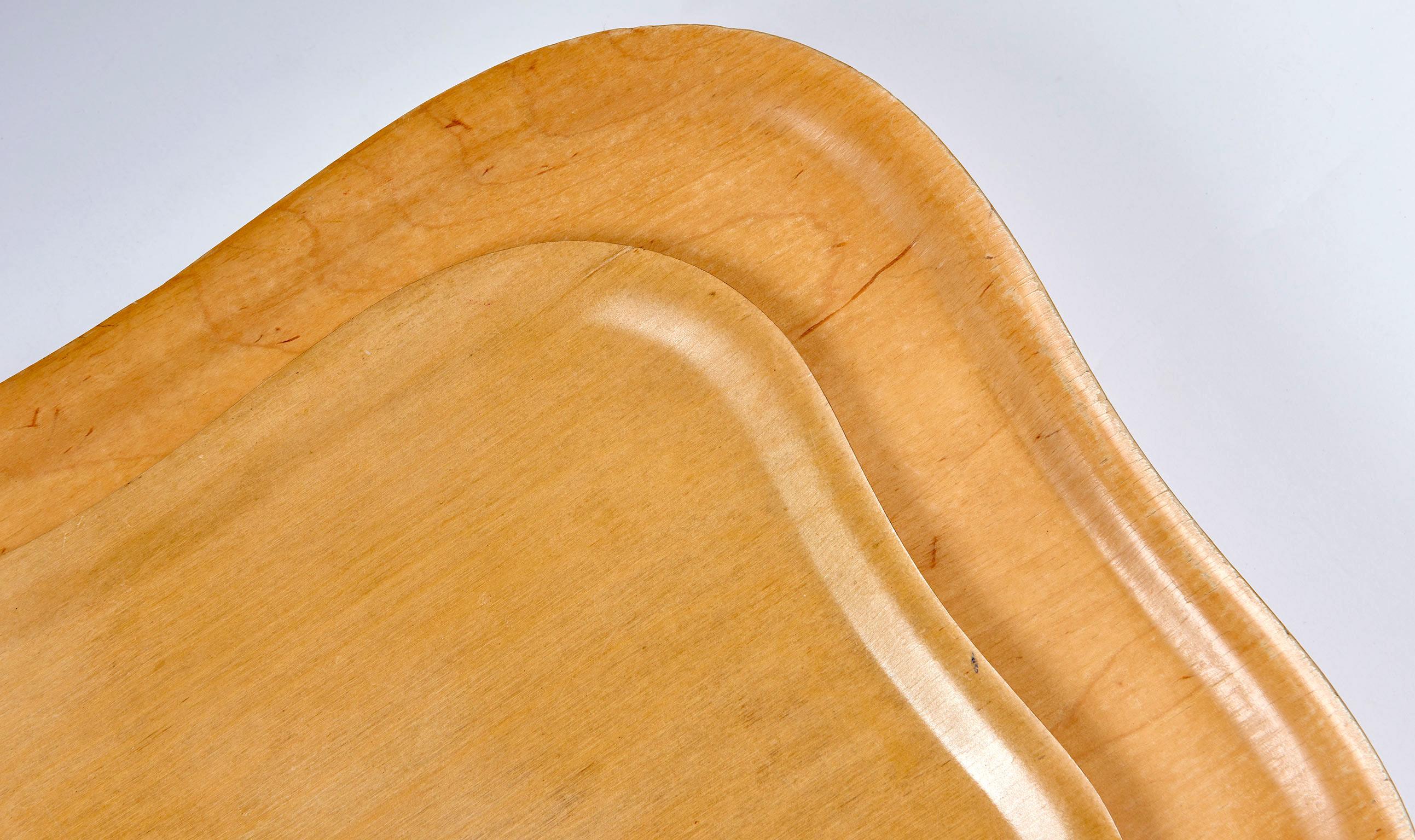 Molded Plywood Trays by Tapio Wirkkala In Good Condition For Sale In Los Angeles, CA