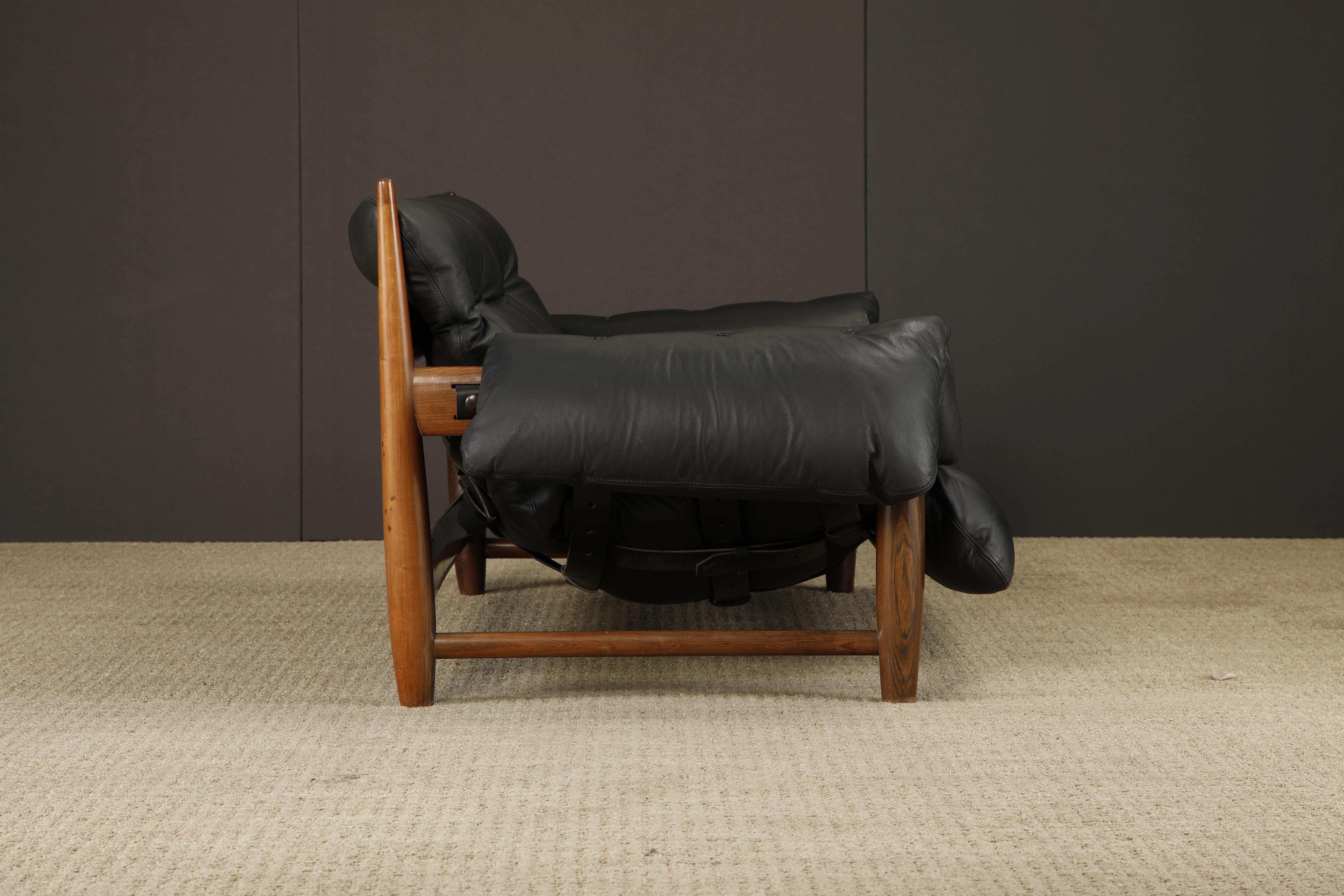 'Mole' Brazilian Rosewood Sofa by Sergio Rodrigues for OCA Brazil, 1960s, Signed For Sale 8