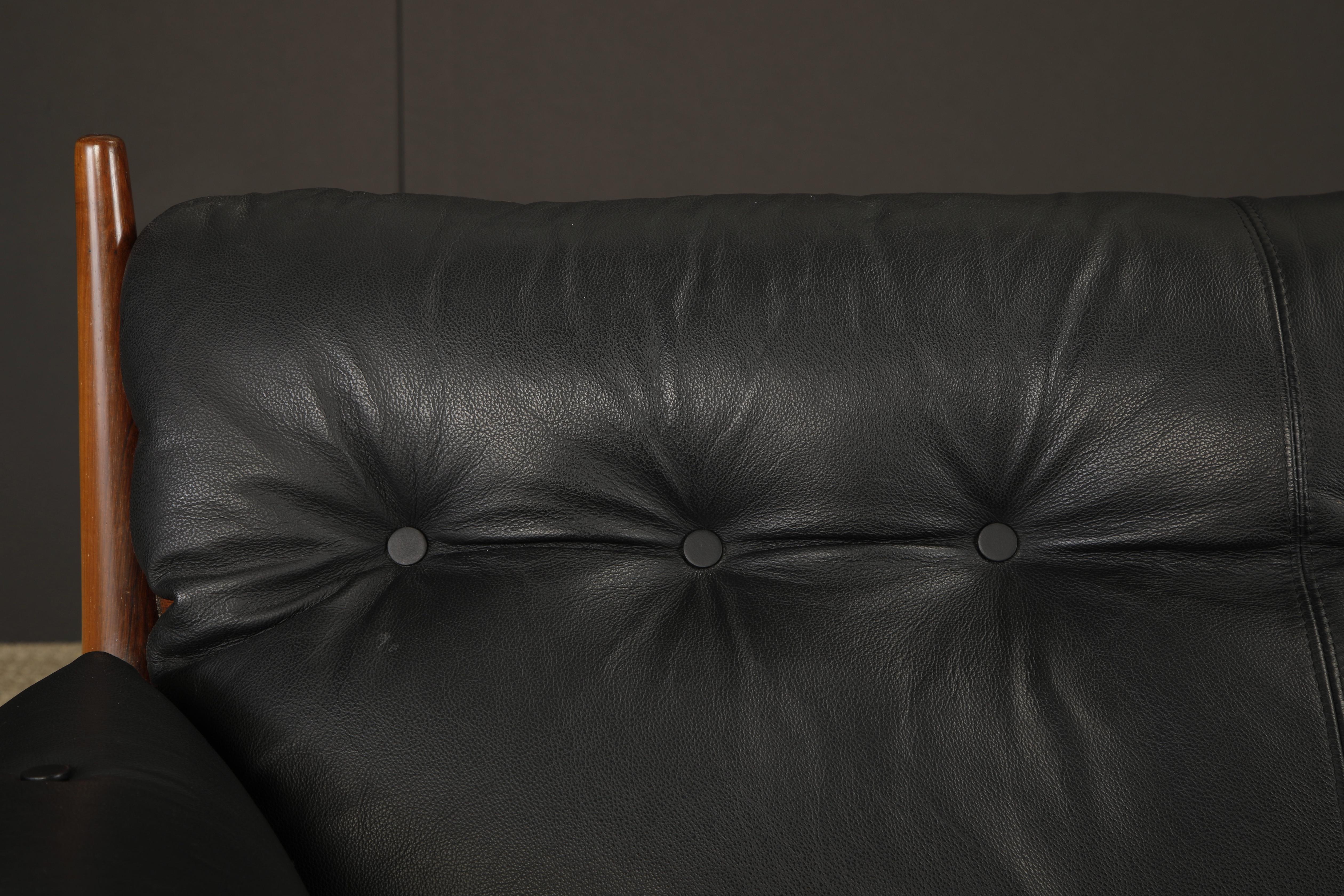 'Mole' Brazilian Rosewood Sofa by Sergio Rodrigues for OCA Brazil, 1960s, Signed For Sale 13