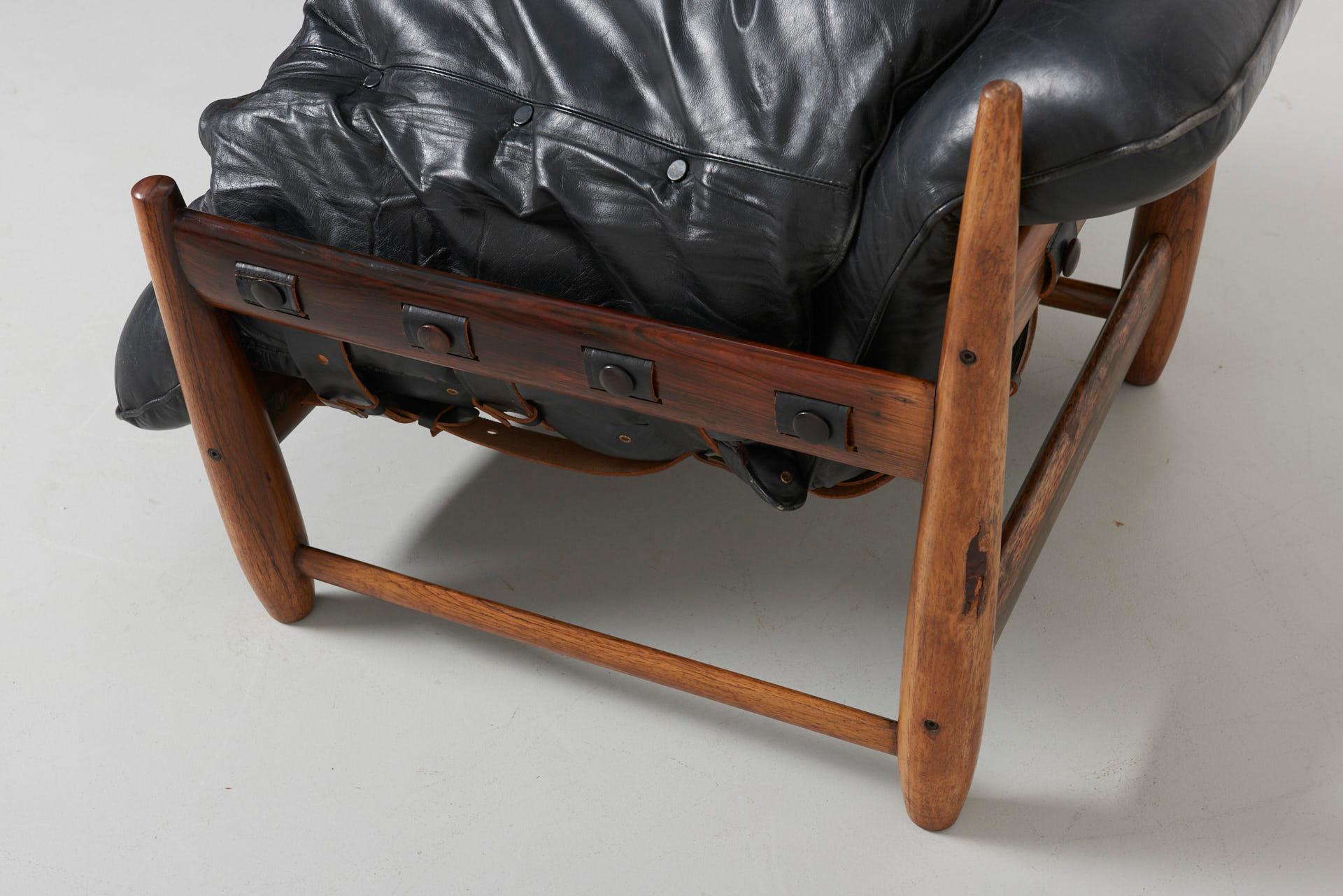 'Mole' Chair with Ottoman by Sergio Rodrigues For Sale 1