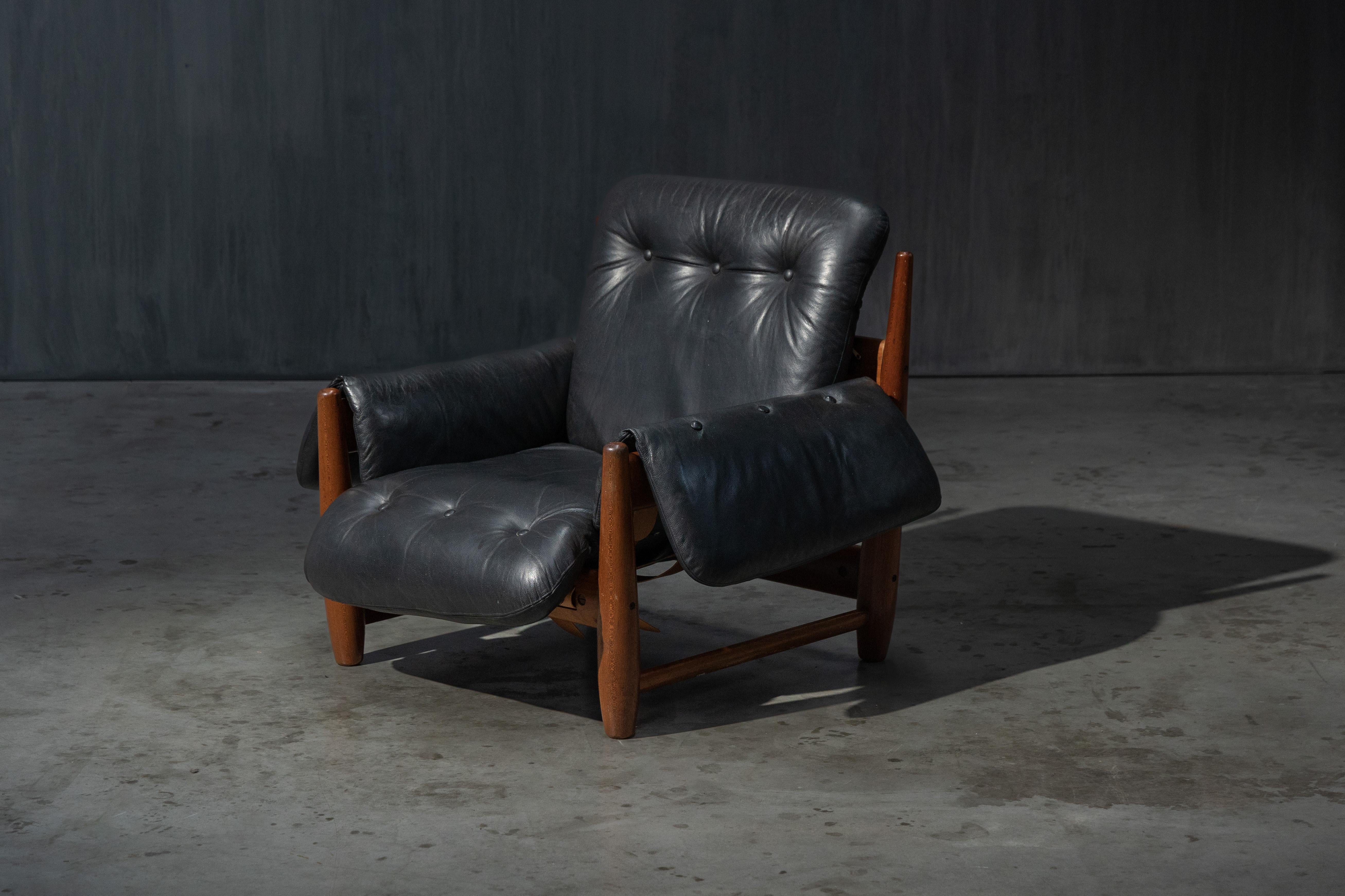 'Mole' Lounge Chairs by Sergio Rodrigues, Brazil, 1950s For Sale 1