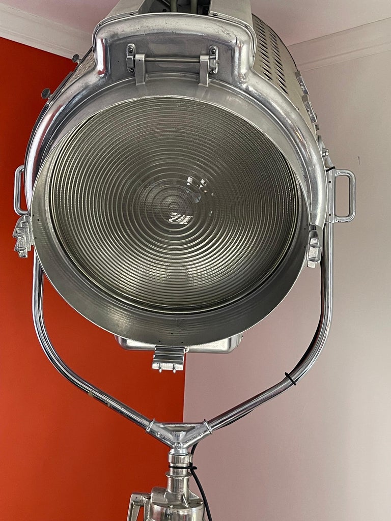 Mole Richardson Hollywood Movie Set Light For Sale at 1stDibs