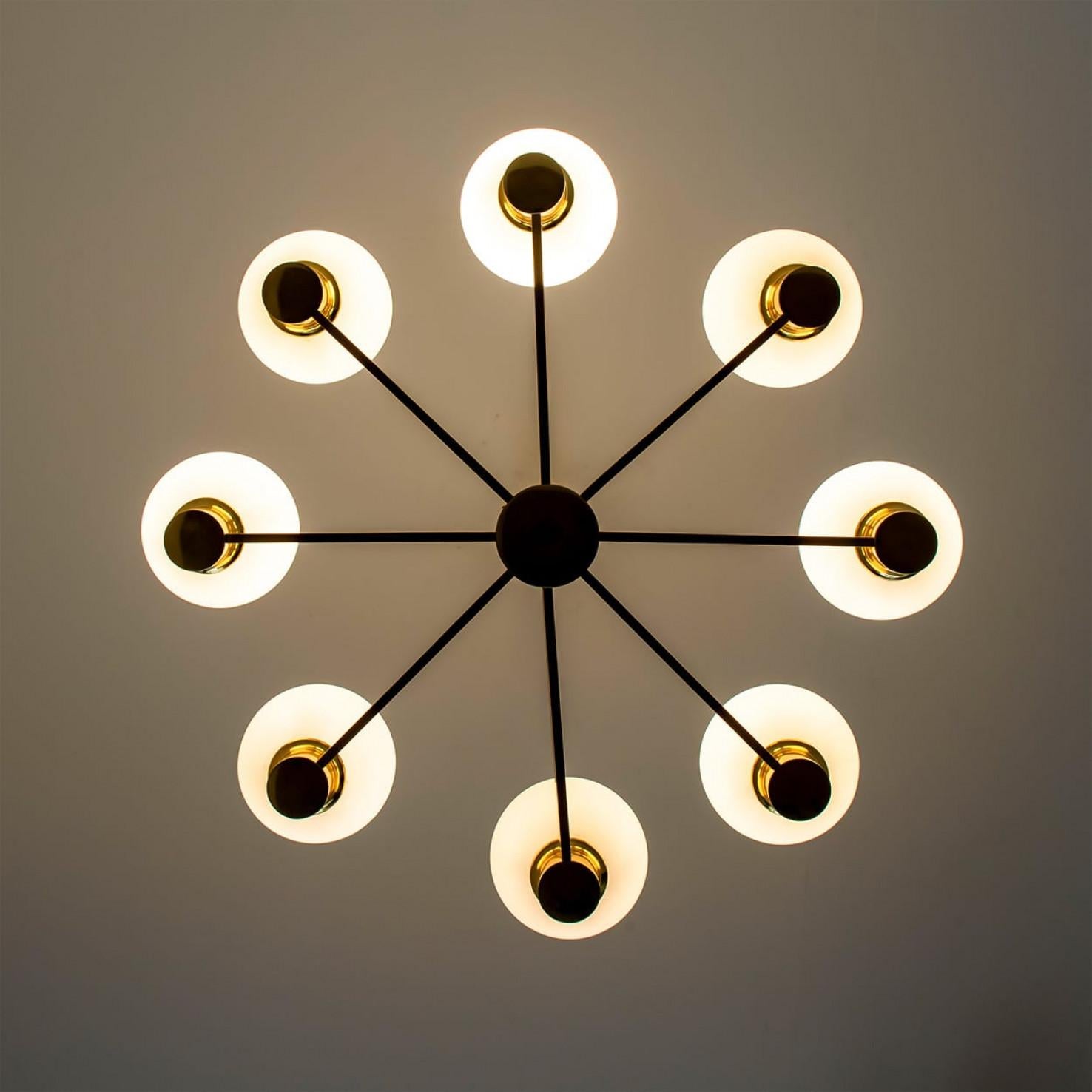 Lustre Molecular Kaiser avec verre opalin soufflé à la main en vente 2