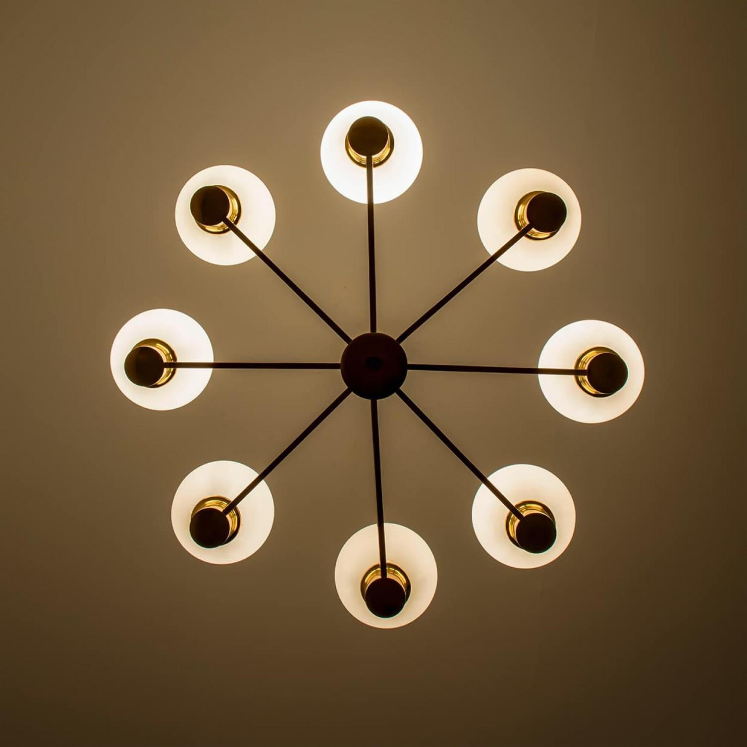 Lustre Molecular Kaiser avec verre opalin soufflé à la main en vente 4