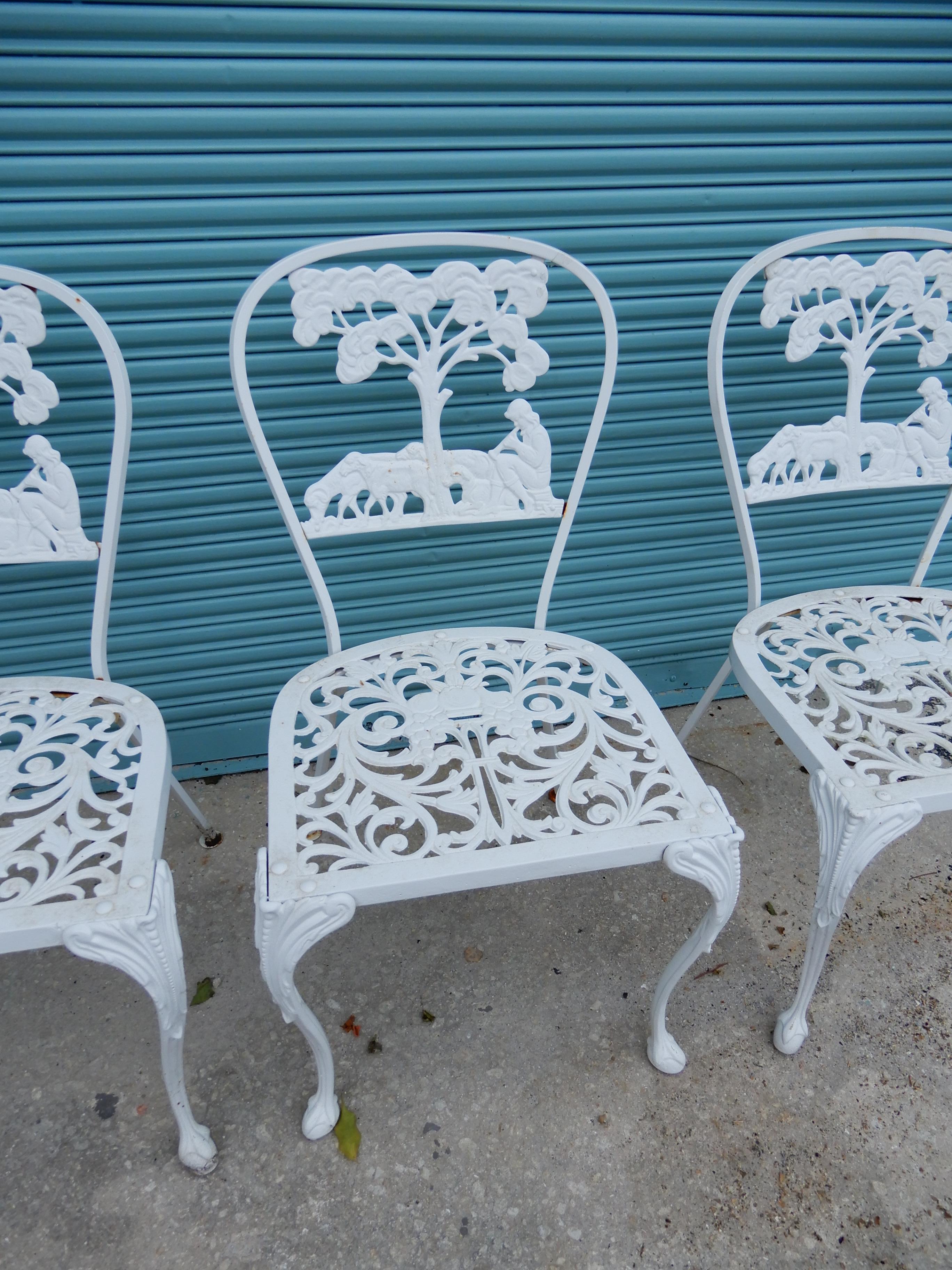 Molla Dining Chairs Figural Cast Aluminum (Moderne der Mitte des Jahrhunderts) im Angebot