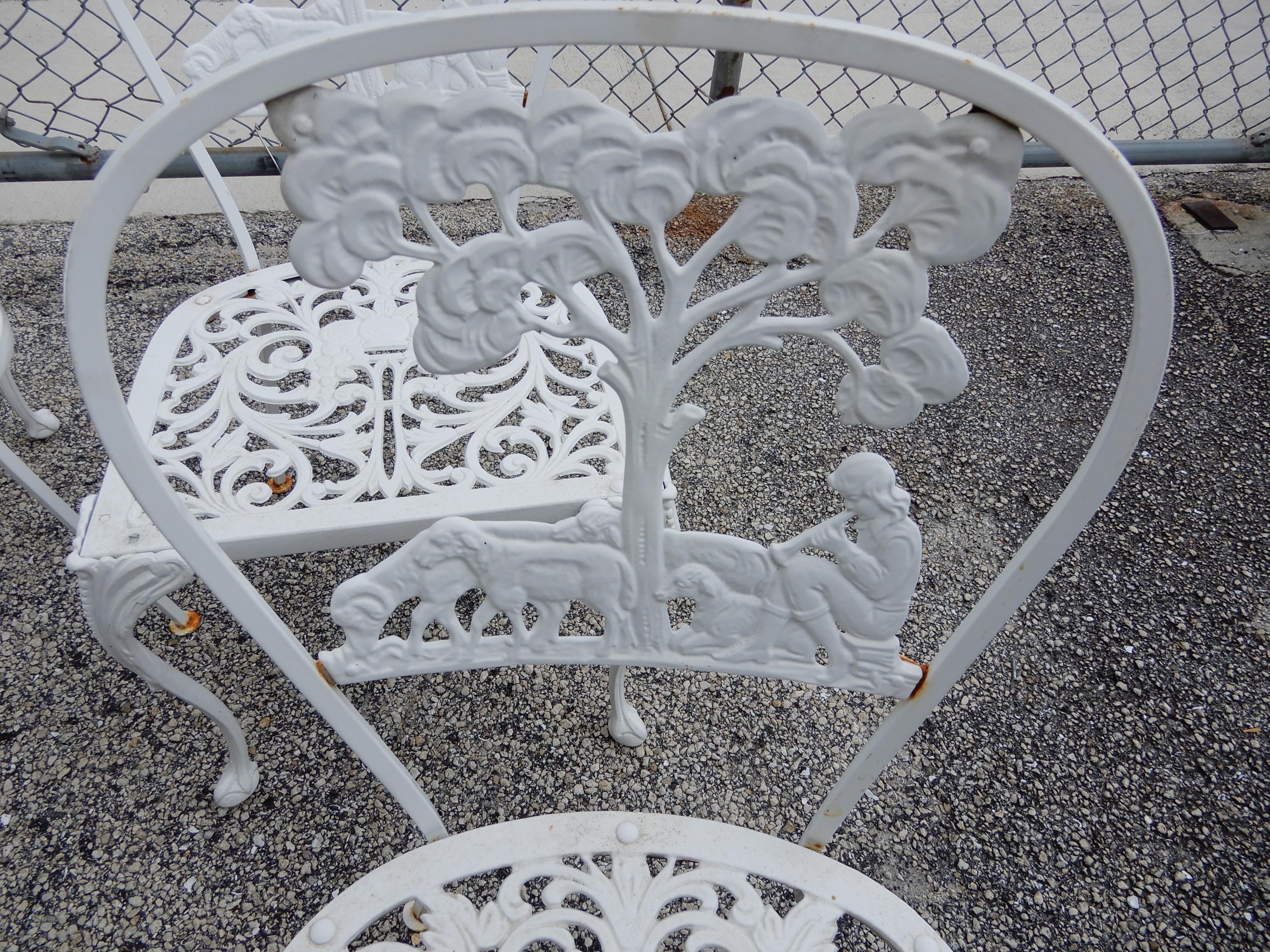 Molla Dining Chairs Figural Cast Aluminum (Mitte des 20. Jahrhunderts) im Angebot
