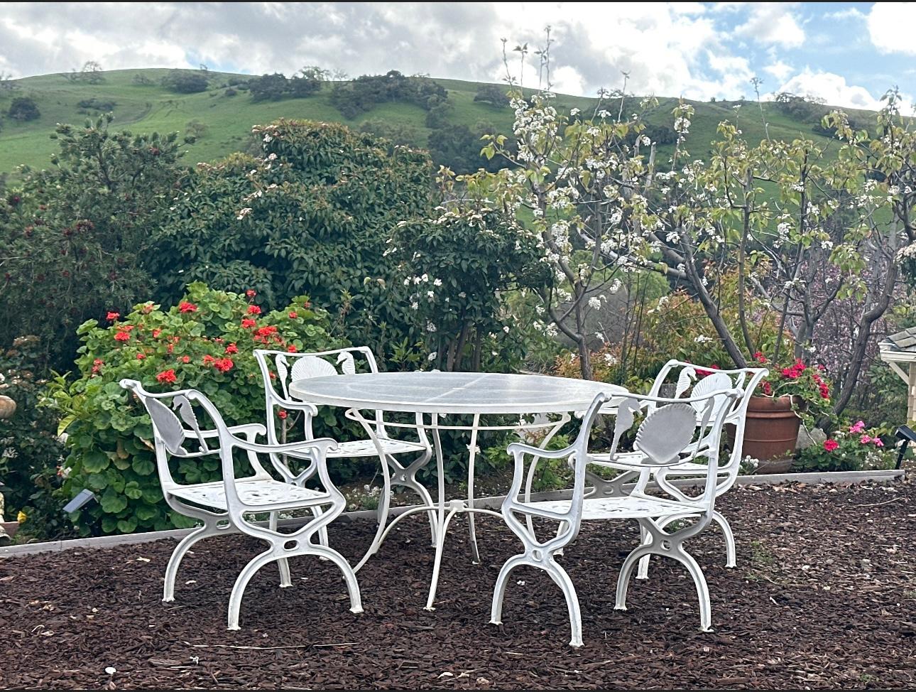 Molla premium aluminum outdoor patio furniture, seahorse and seashell motif For Sale 3