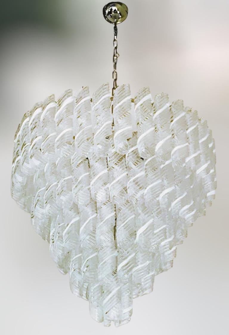 Moderno Lampadario Molle di Fabio Ltd in vendita