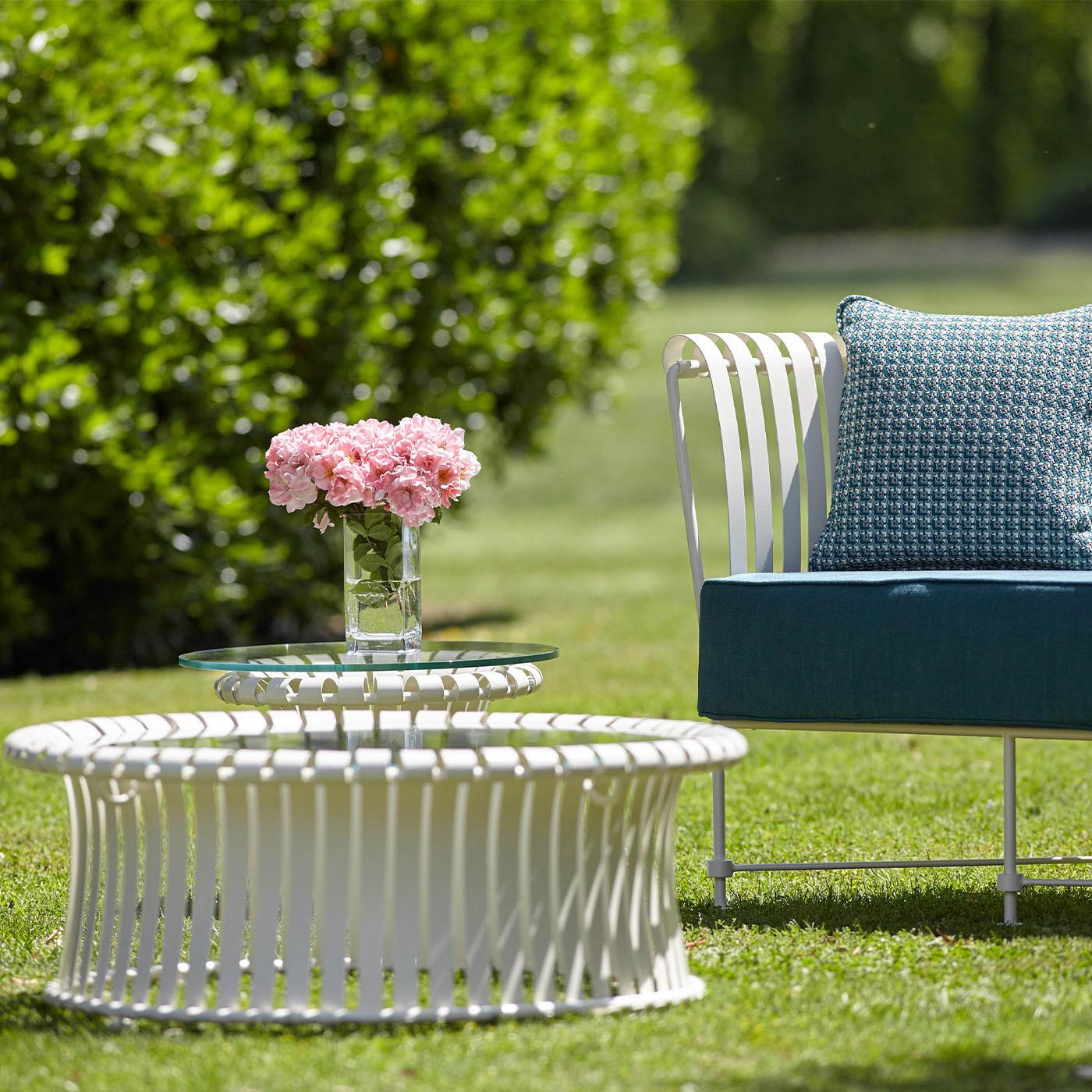 Canapé d'extérieur Molle en tissu bleu ciel et acier blanc Officina Ciani en vente 2