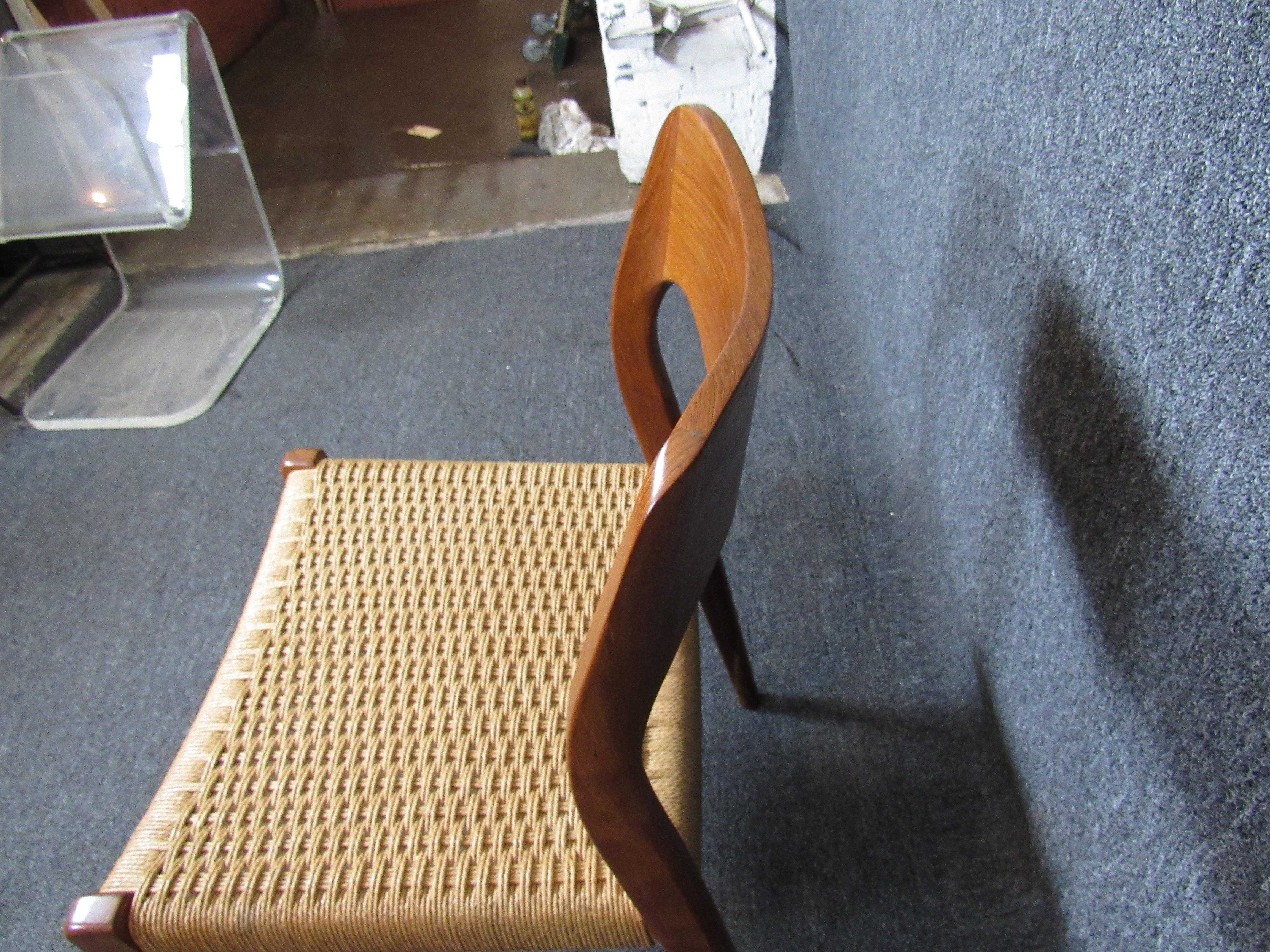 Moller Model 71 Desk Chair In Good Condition In Brooklyn, NY