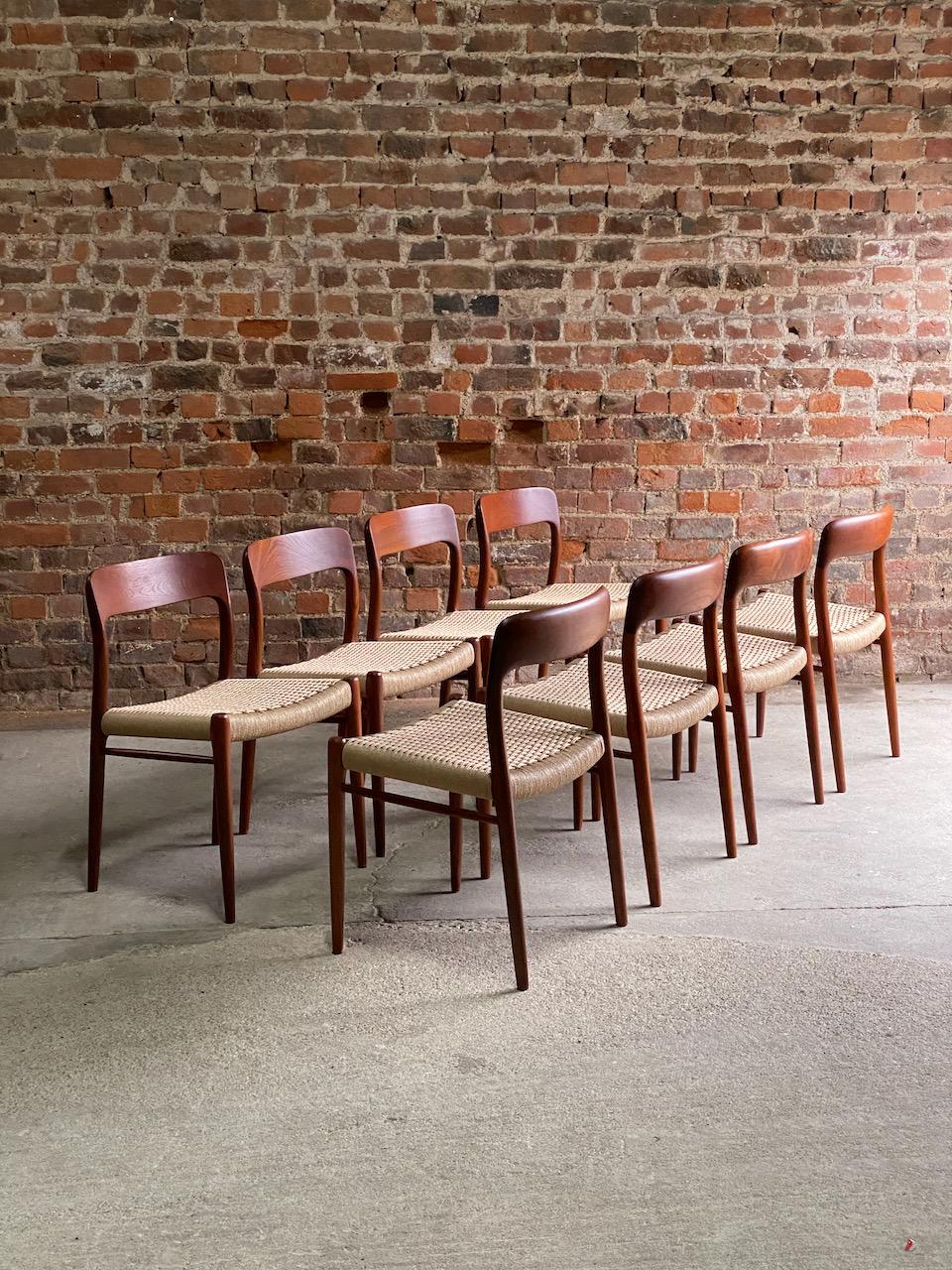 Moller Model 75 Dining Chairs Set of Eight in Teak and Paper Cord, 1970 5