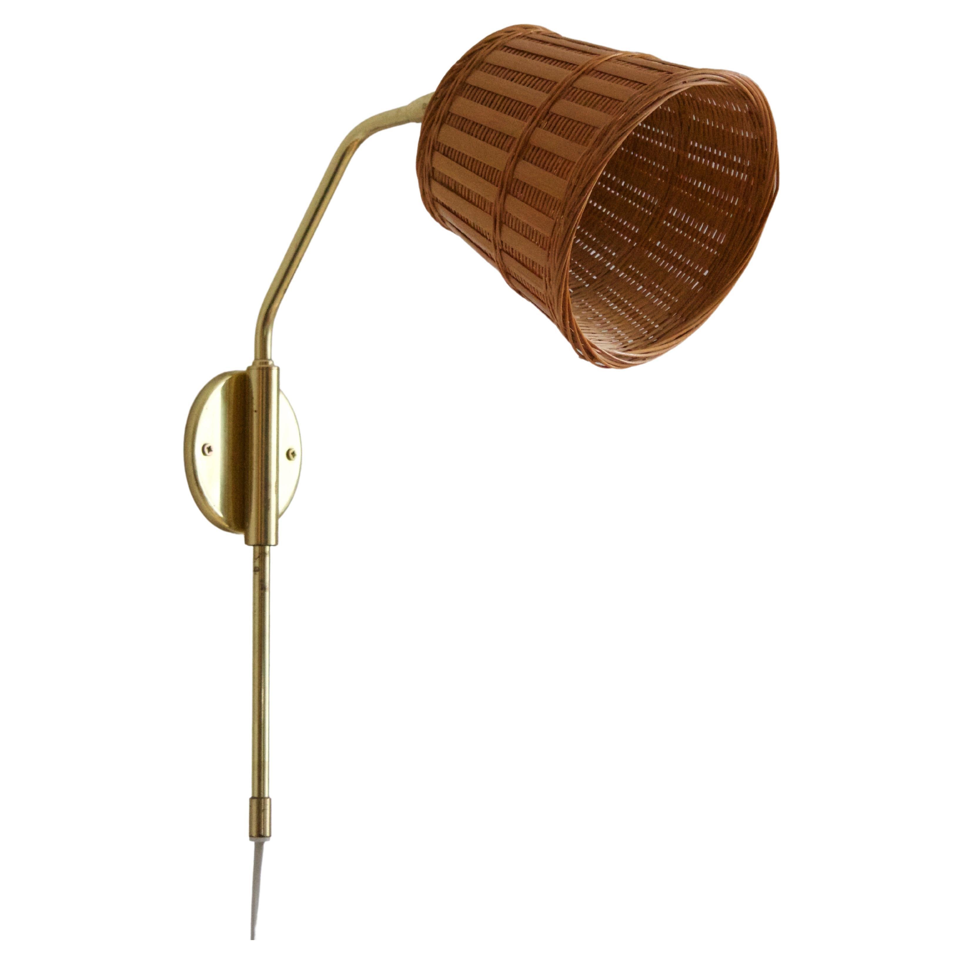 Möllers Armatur Elektriska, Adjustable Wall light, Brass, Rattan, Sweden, 1960s